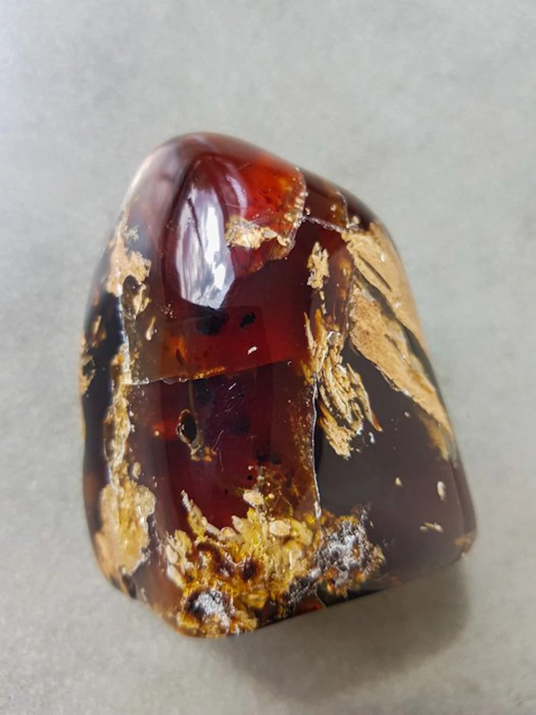 Amber Authentic blue amber (AAA quality) - Height: 7 cm...