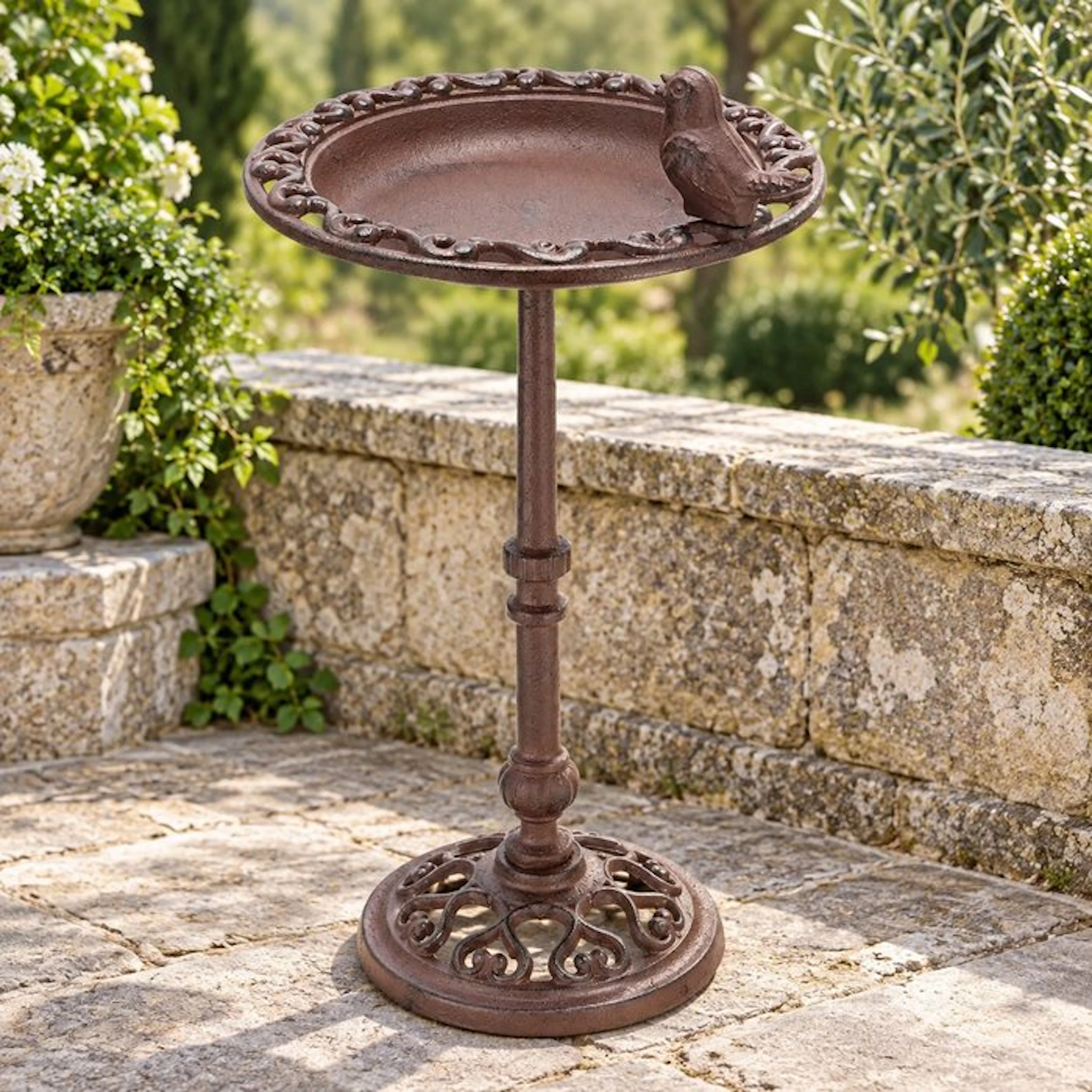 Decorative ornament - Cast-iron birdbath on a tall...