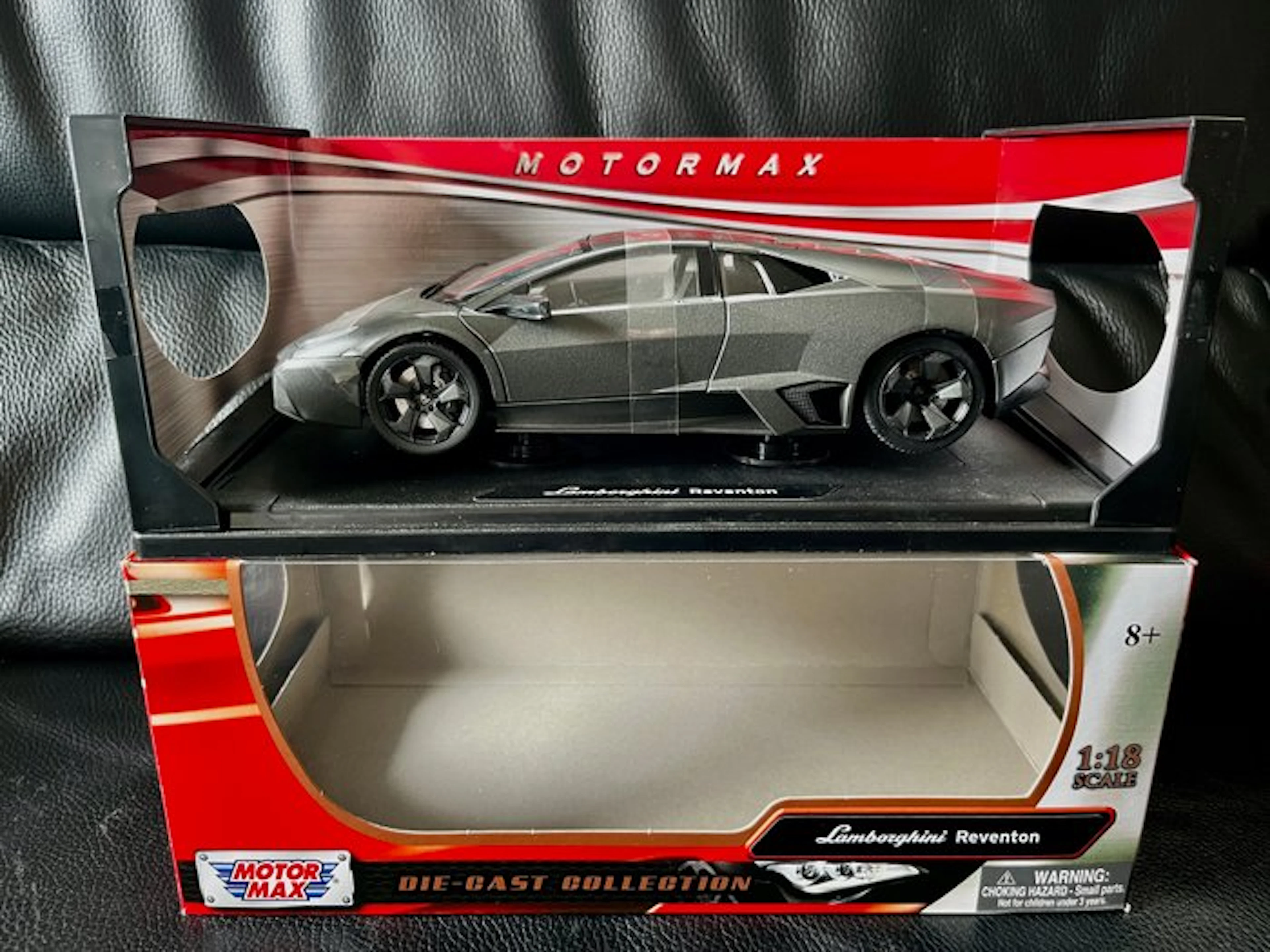 Motormax 1:18 - Model car - Lamborghini Reventon - Matte gray