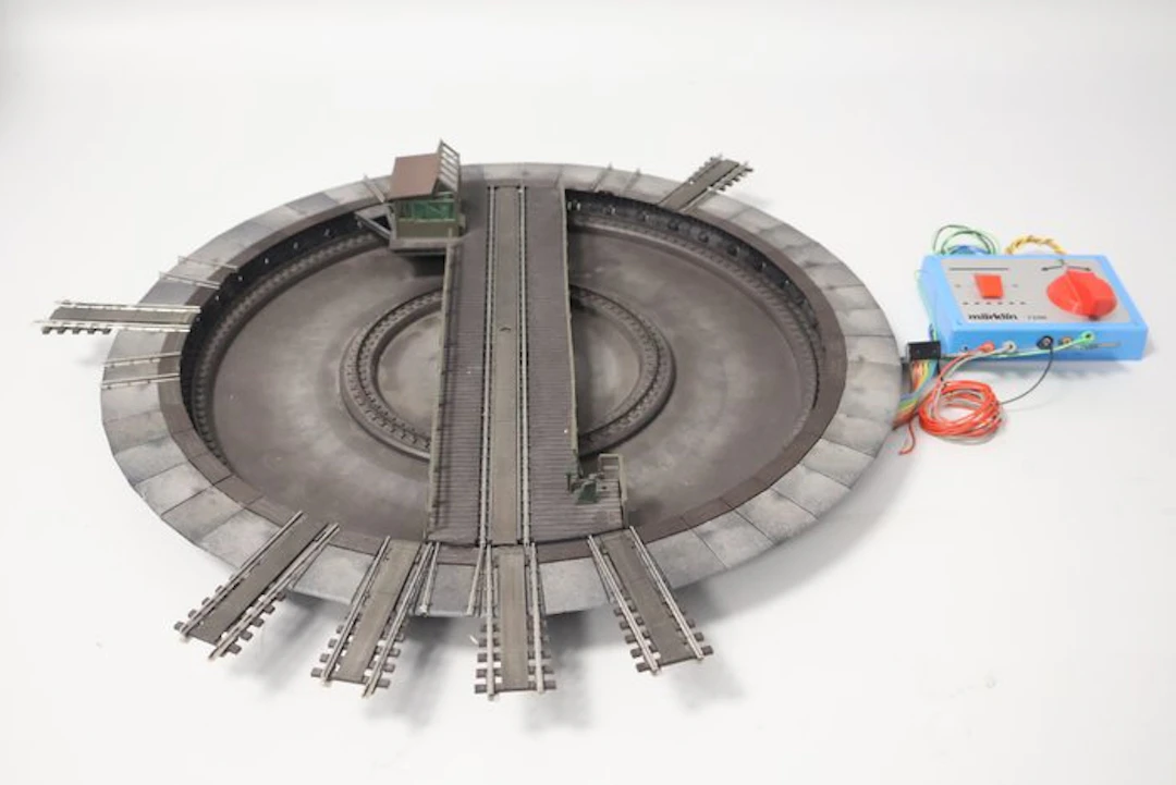 Märklin H0 - 7286 - Model train scenery (1) - Turntable for K rails