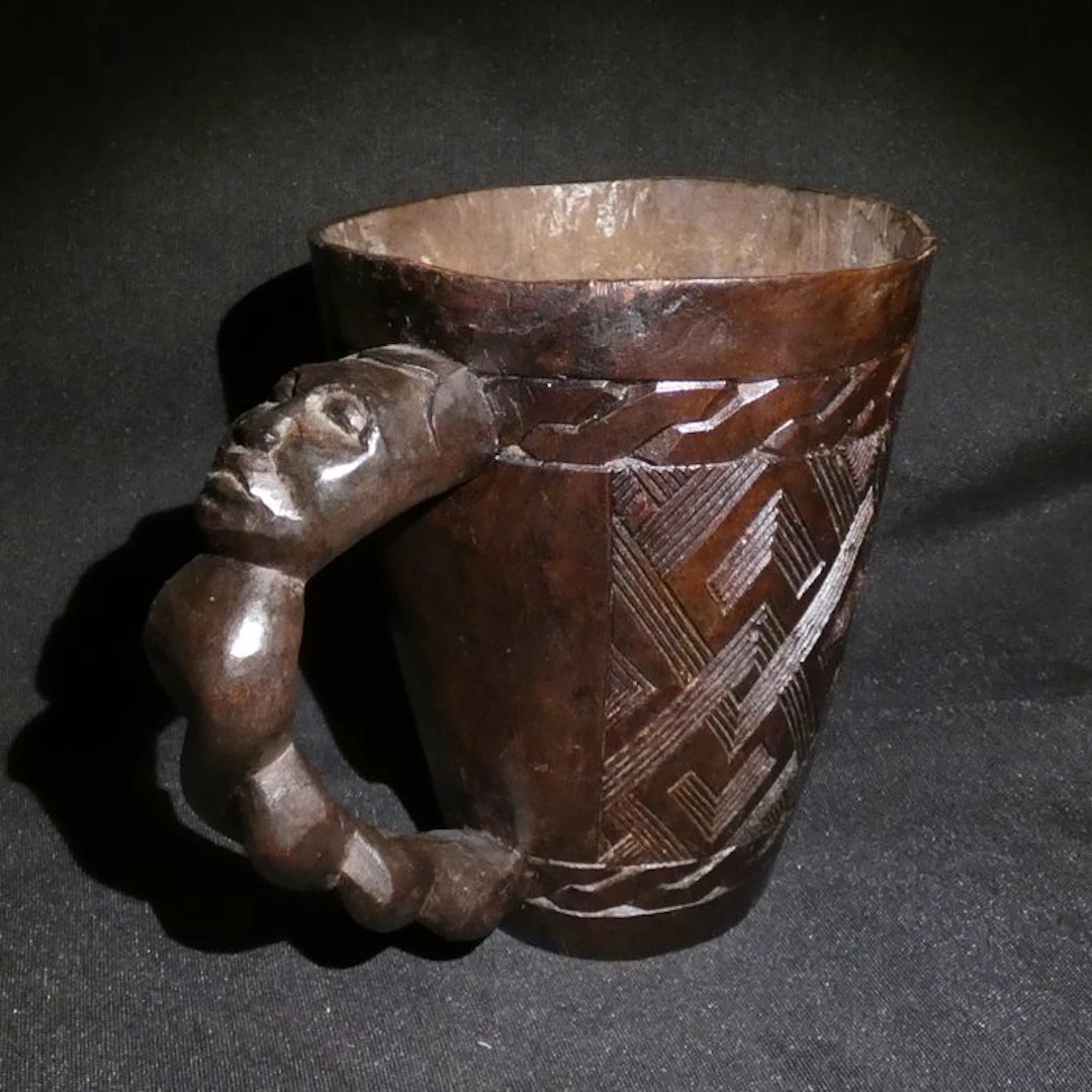 Cup. Kuba. 13 cm H. - Figure - Kuba - Congo (No reserve price)