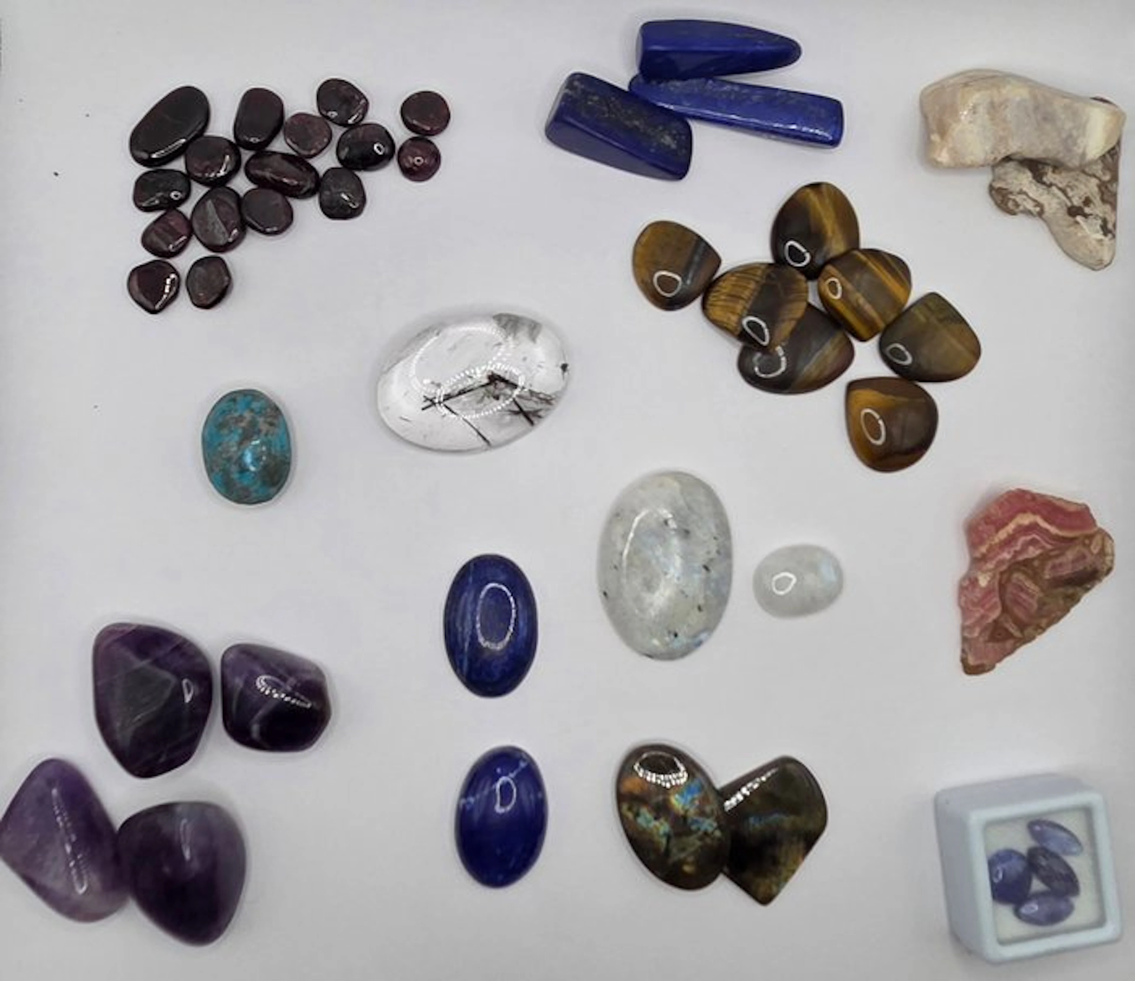 different Lot of various items- 224 g