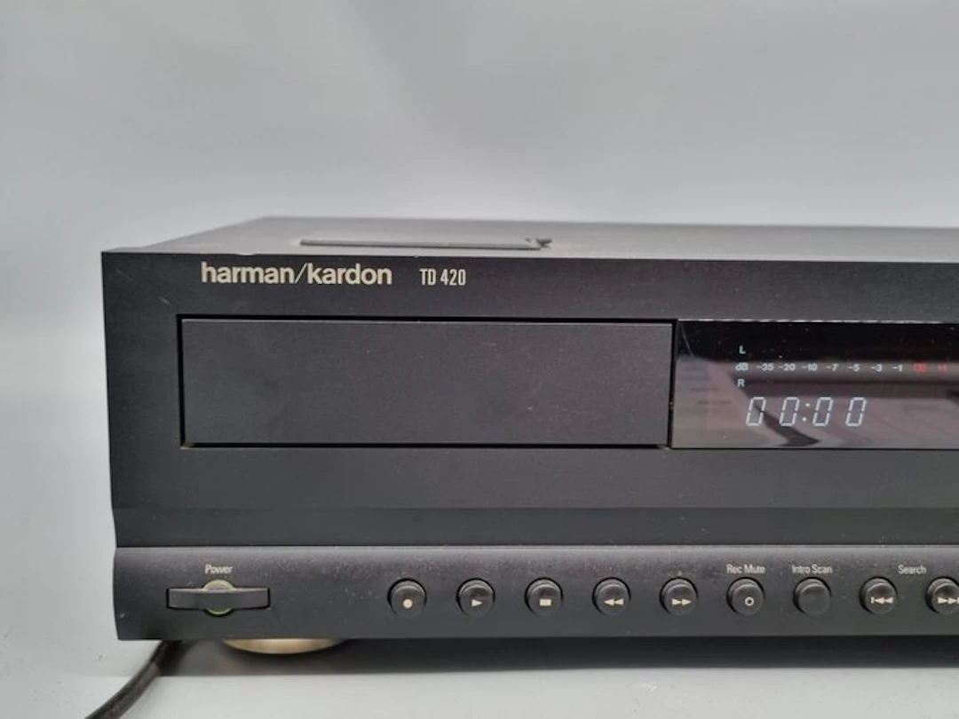 Harman Kardon - TD 420 with Horizontal Tray Loading Audio-cassette deck