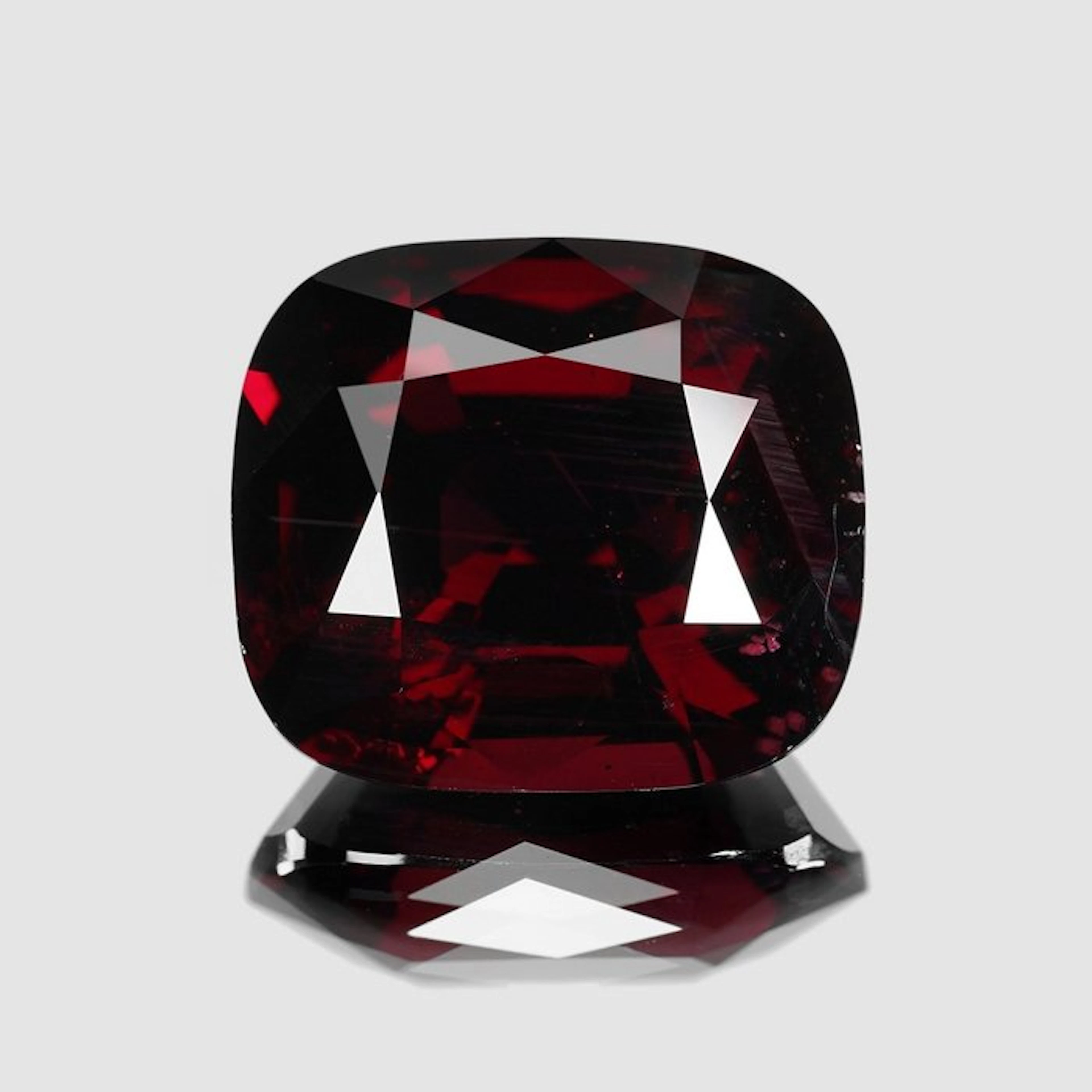 1 pcs Red Spinel - 11.73 ct - Lotus Gemology - NO HEAT, Vietnam Origin