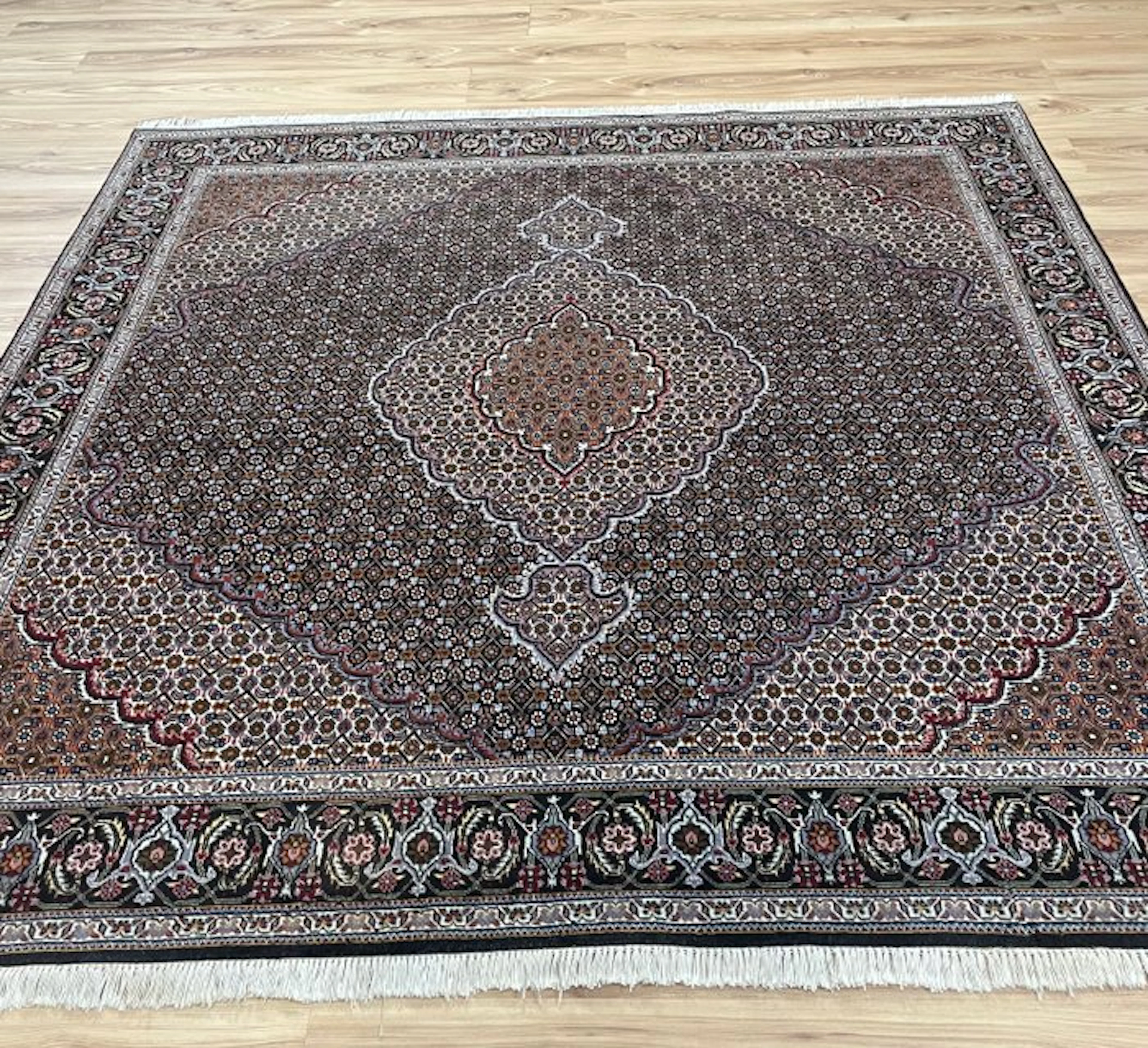 Tabriz - Rug - 2.02 m - 2.02 m - Royal Medallion Design!