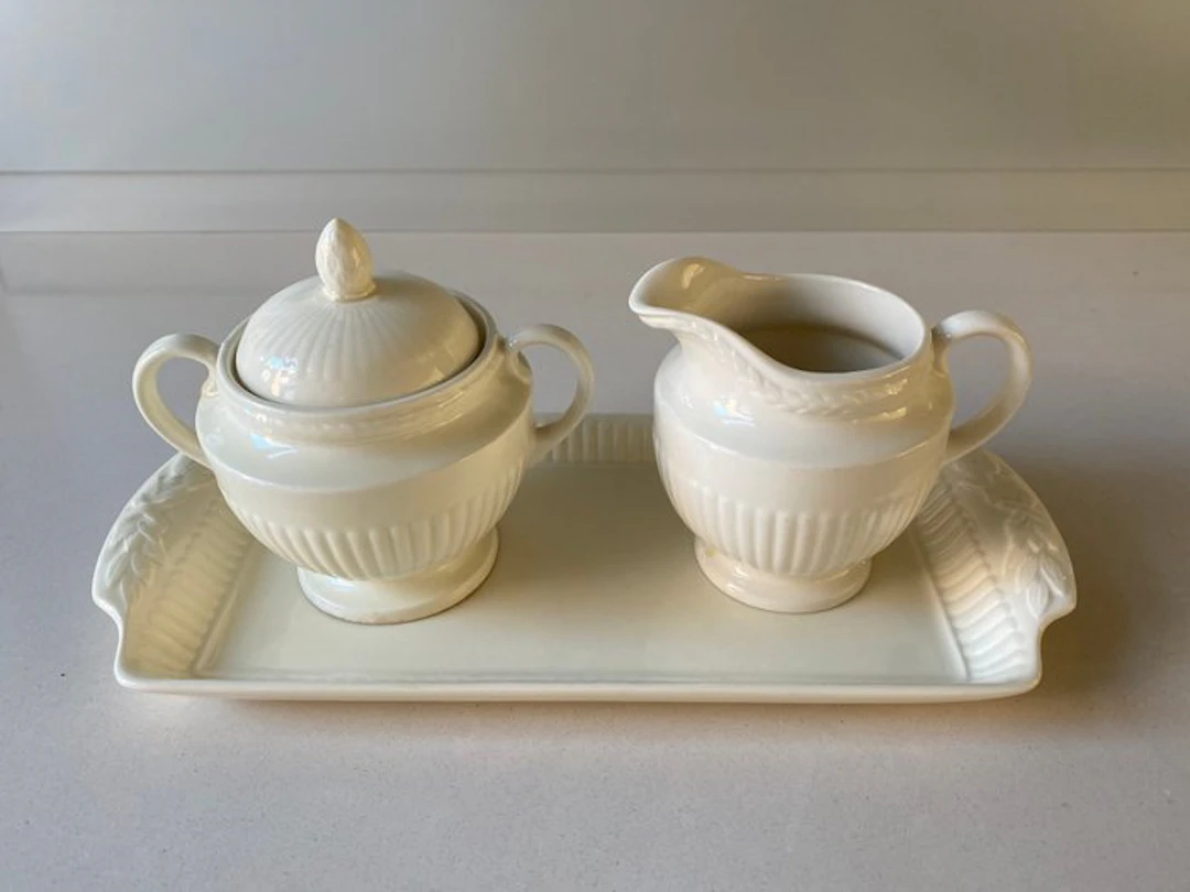 Wedgwood - Sugar and cream set (4) - Edme - Earthenware