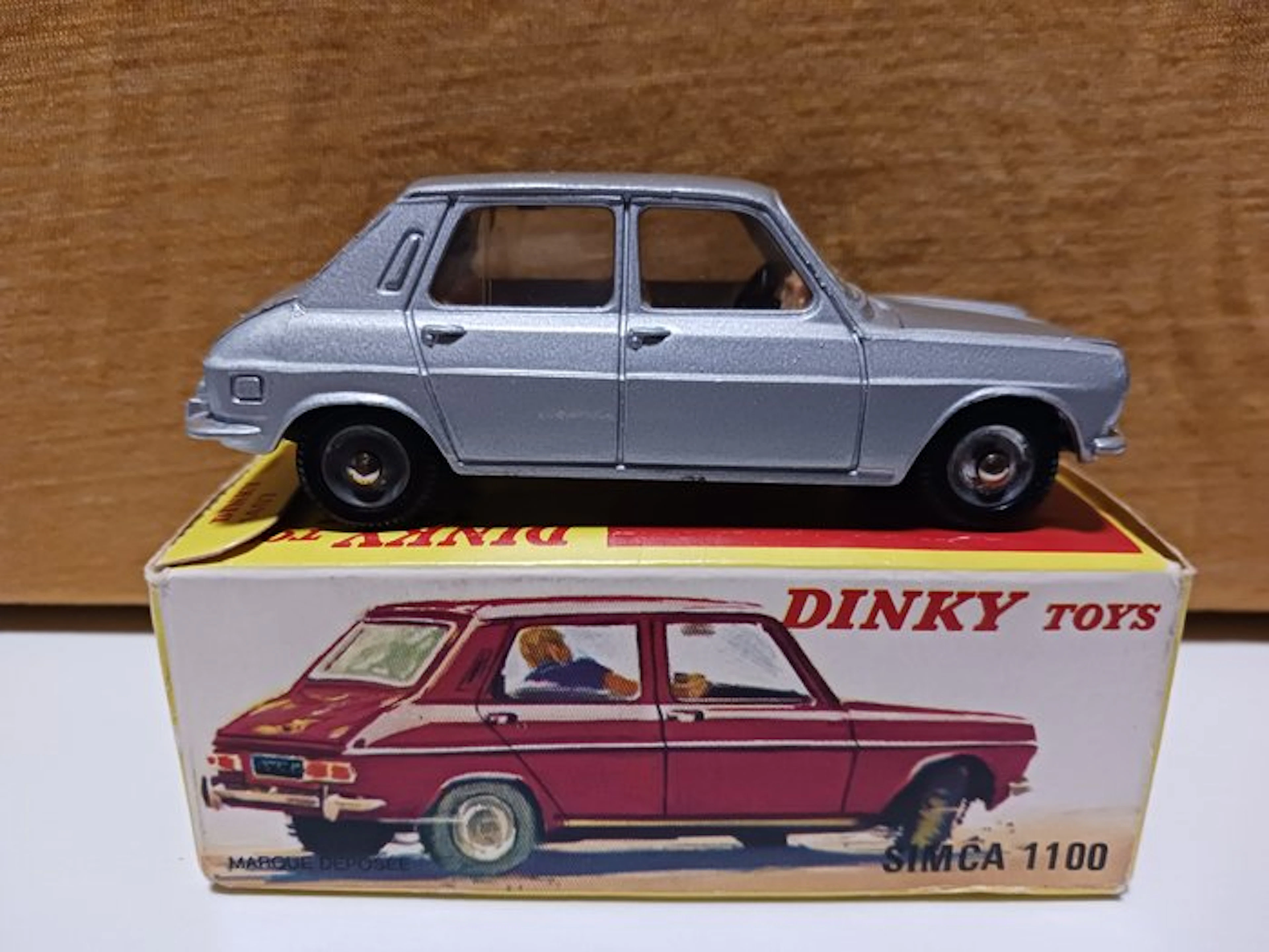Dinky 1:43 - Model car - Simca 1100