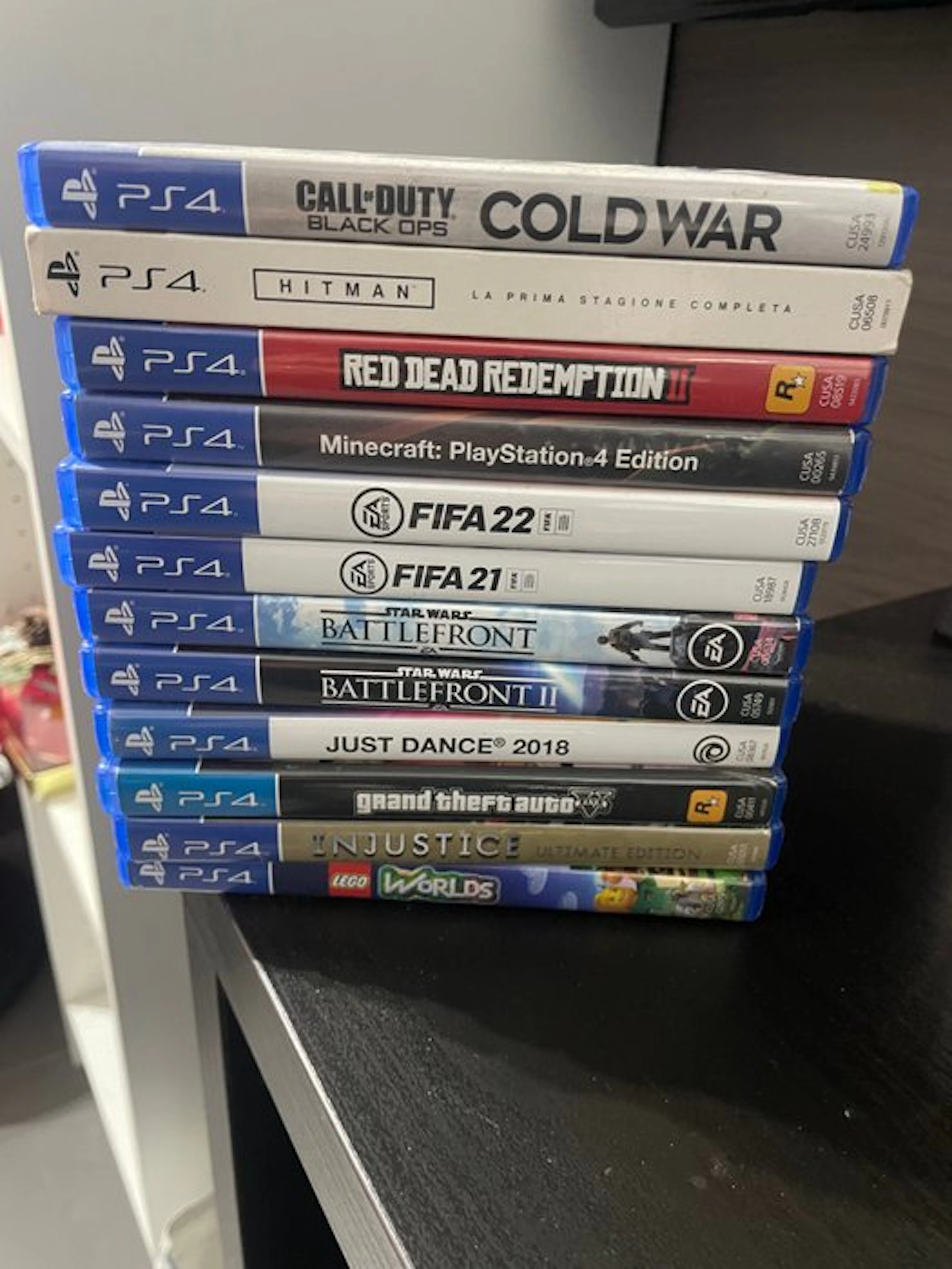 Sony - Playstation 4 (PS4) - lot of 12 - Video game - In original box