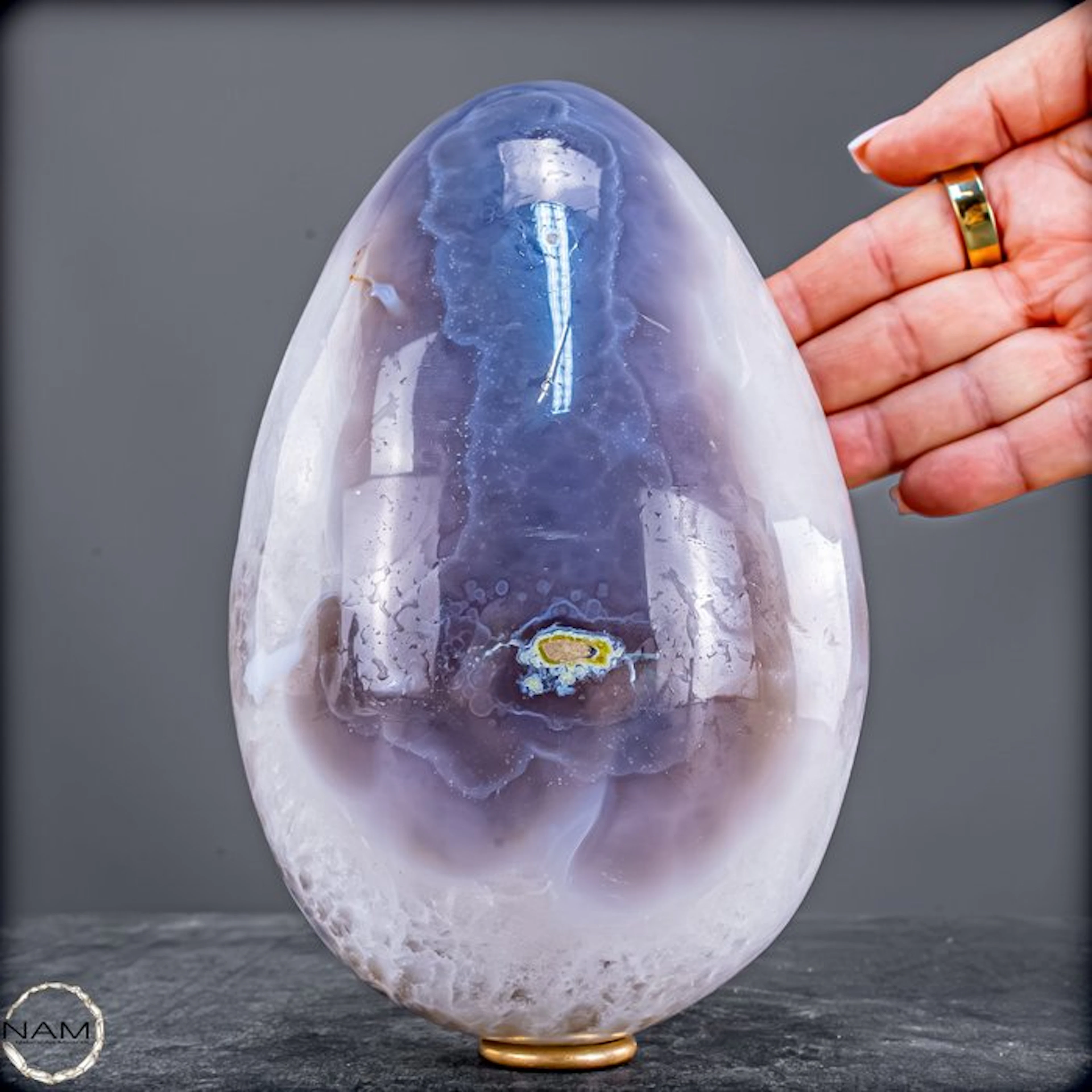 Orca-Agate Egg – Elegance of the Ocean in perfected form- 3094.43 g