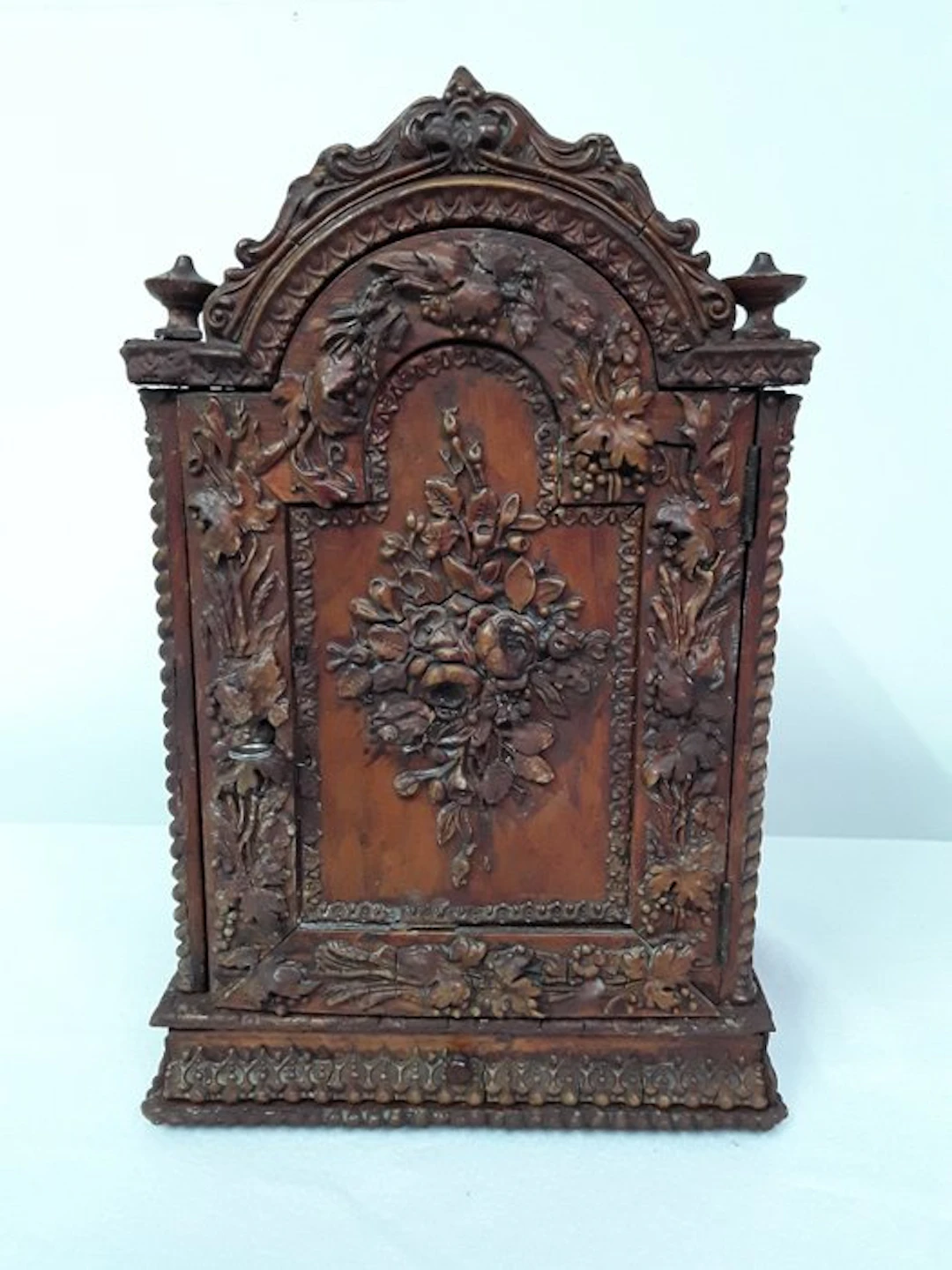 Cigar box - Wood - Cigar cabinet, circa 1910