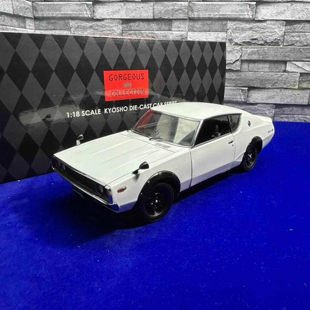 Kyosho 1:18 - Model car - Kyosho 1:18 Nissan Skyline...