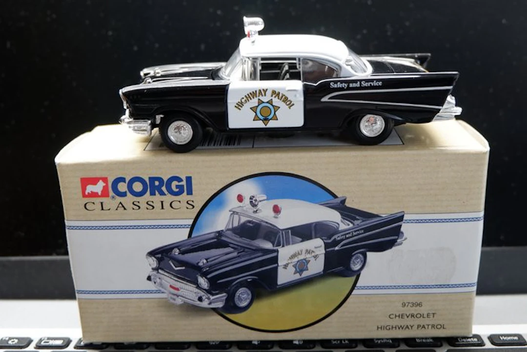 Corgi Classics 1:43 - Model car - Chevrolet Highway Patrol - With certificate