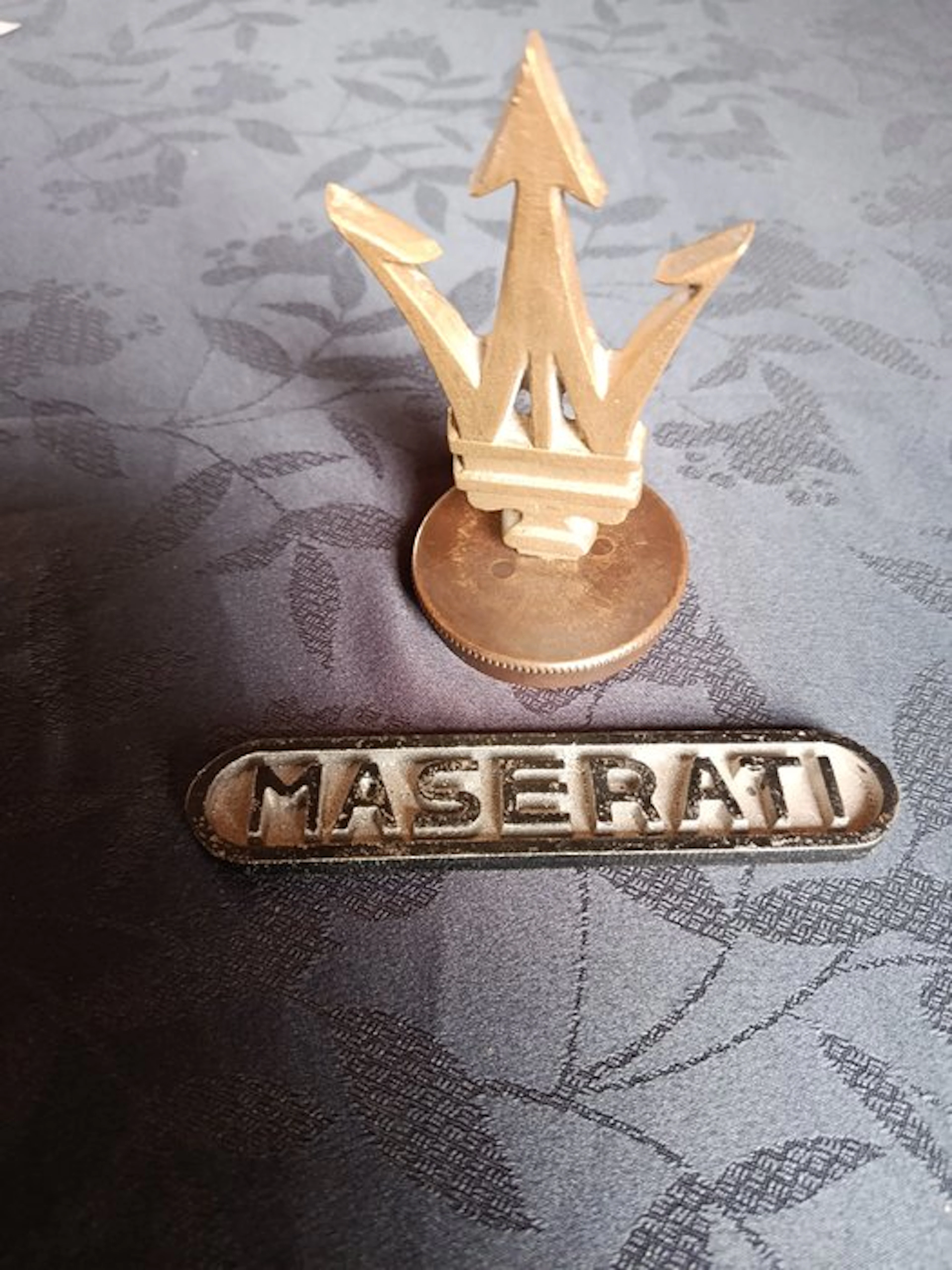 Maserati - Mascot - Antik (2) - Bronze
