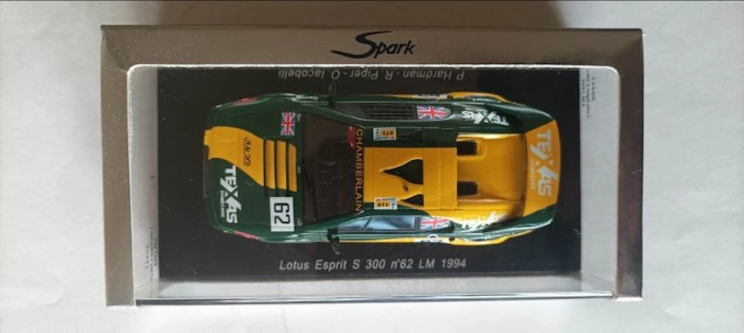 Spark 1:43 - Model car - Lotus Esprit S 300 n°62 LM 1994