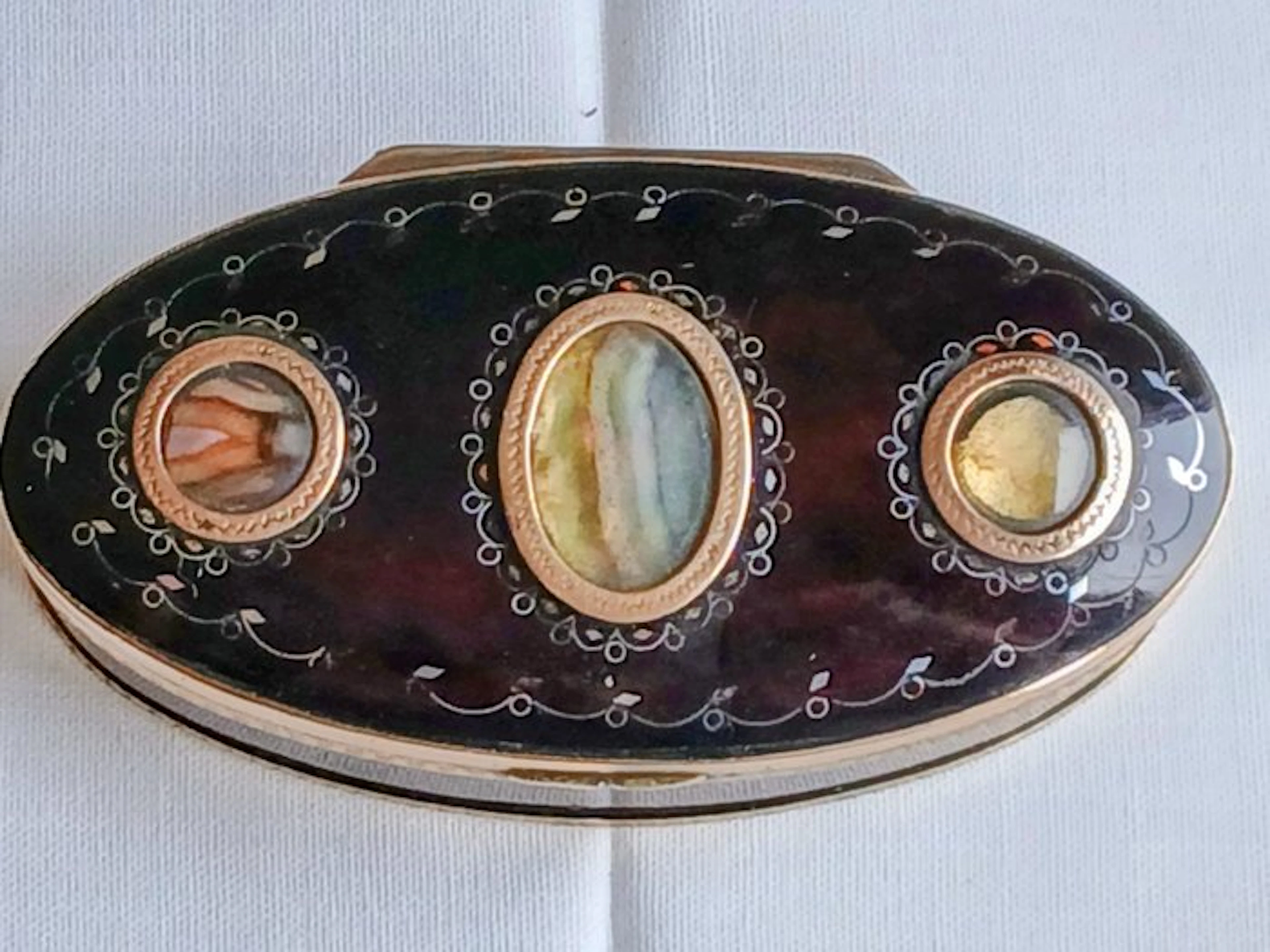 Snuff box - Papier-mâché