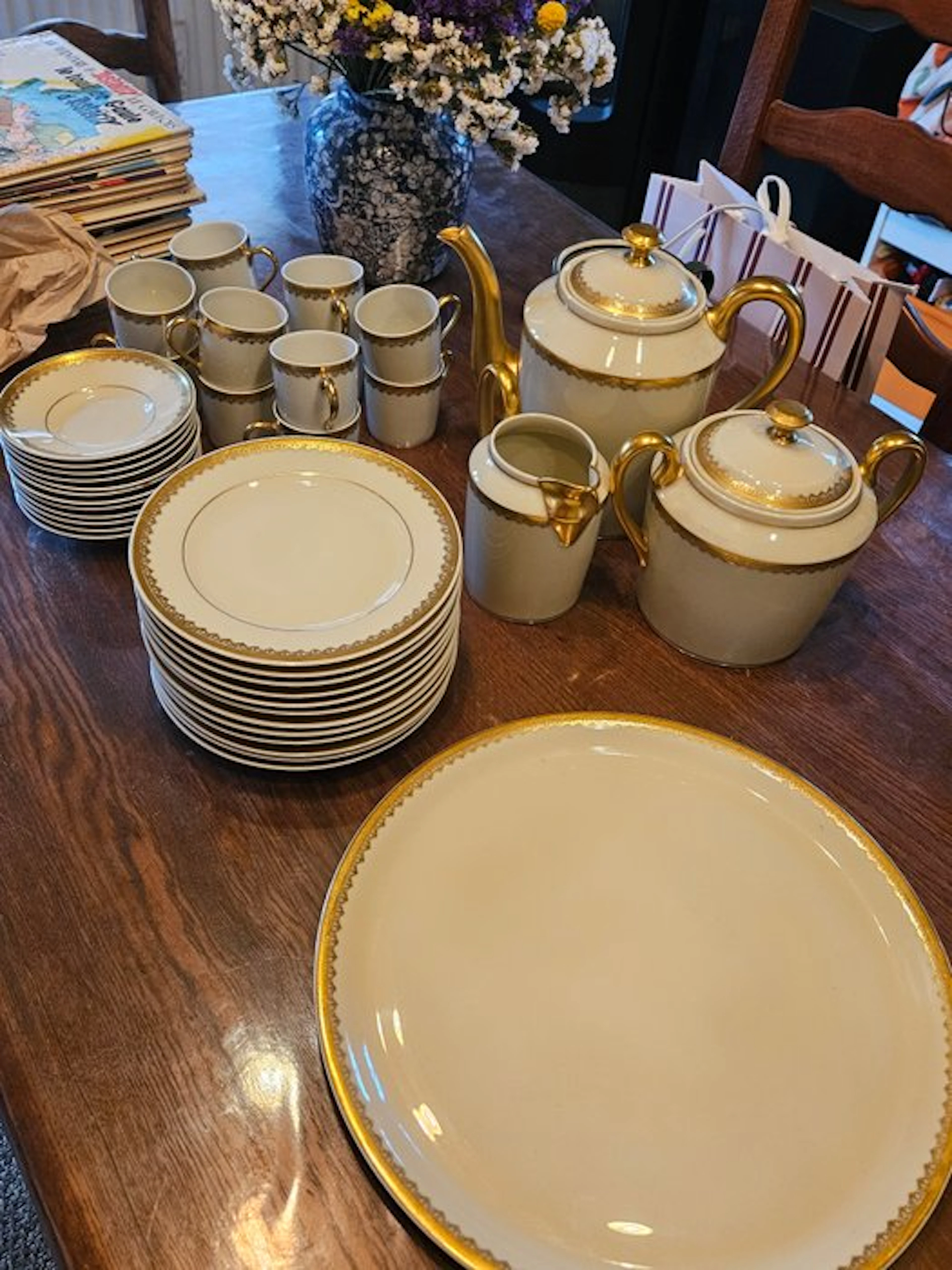 Lanternier & Fils, Limoges - Coffee and tea service - Porcelain - 41 pieces