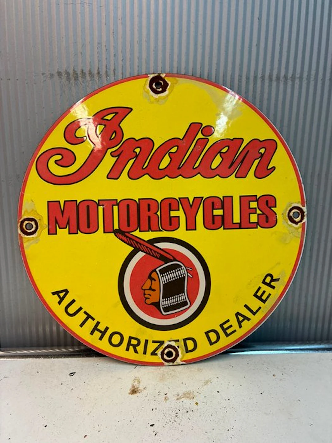 Indian Motorcycles Authorized Dealer – Rond Reclamebord - Enamel sign - Enamel