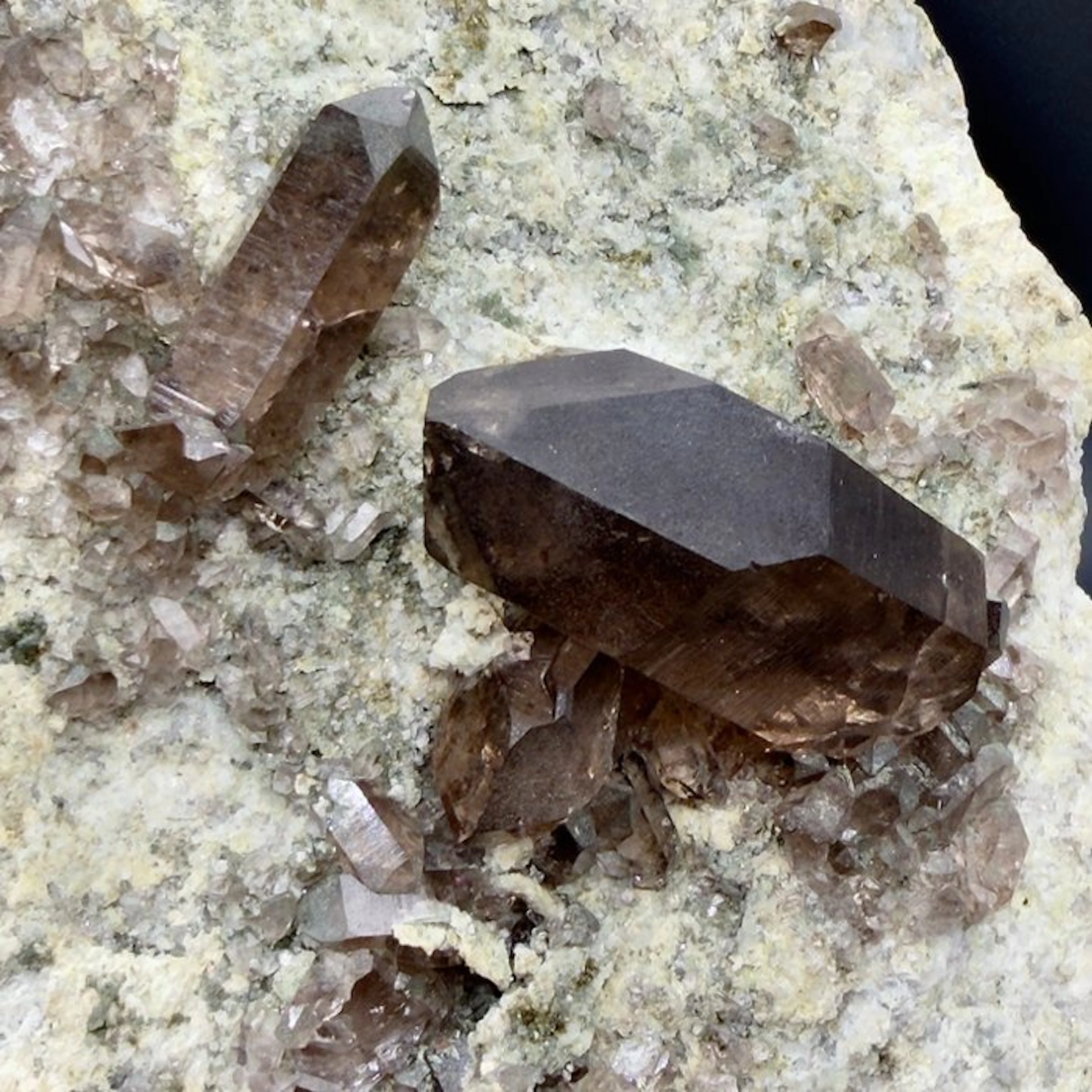 Smoky quartz Rough - Height: 20 cm - Width: 14 cm- 2767 g - (1)