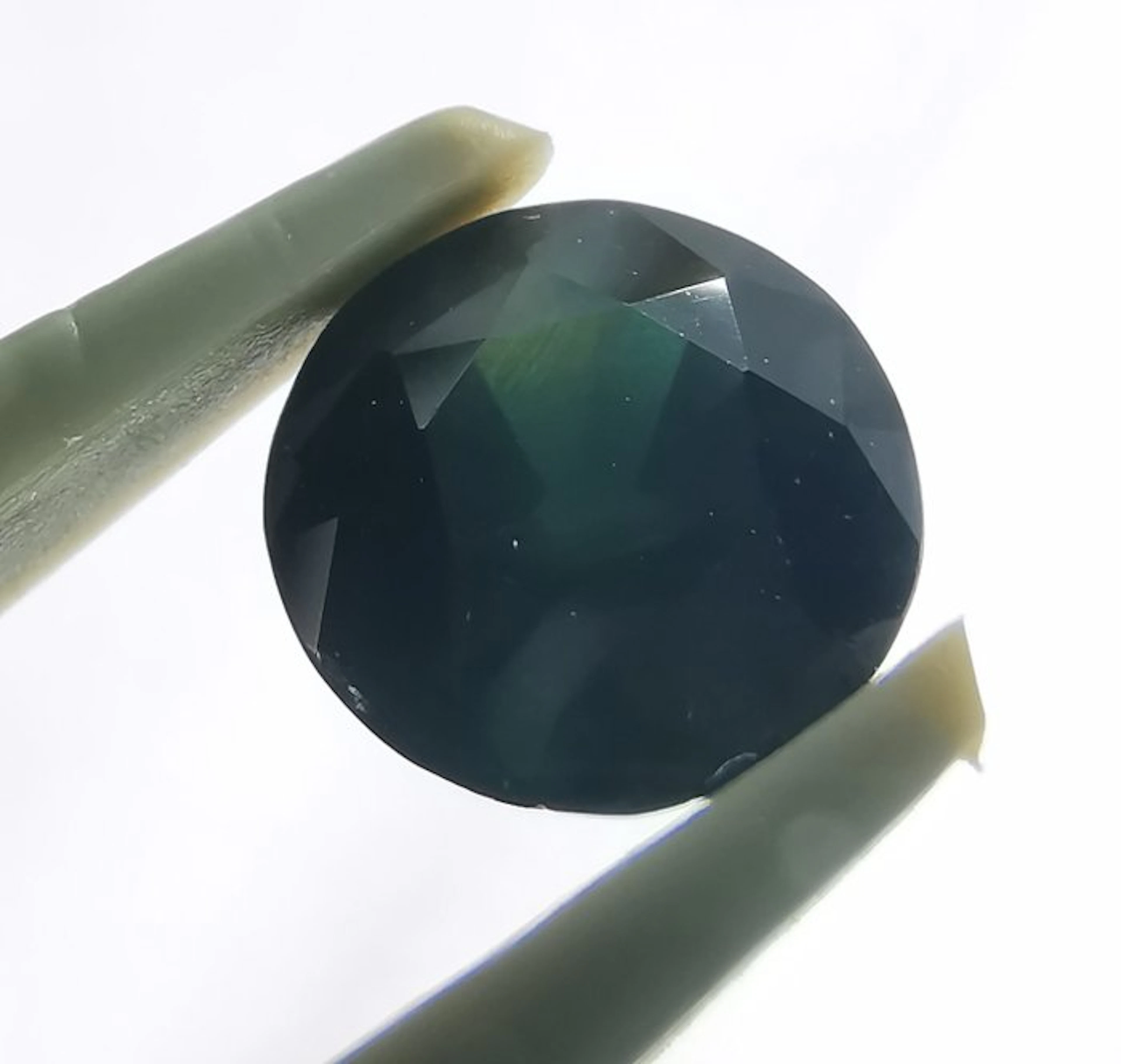 No reserve price - 1 pcs Blue Sapphire - 2.30 ct...