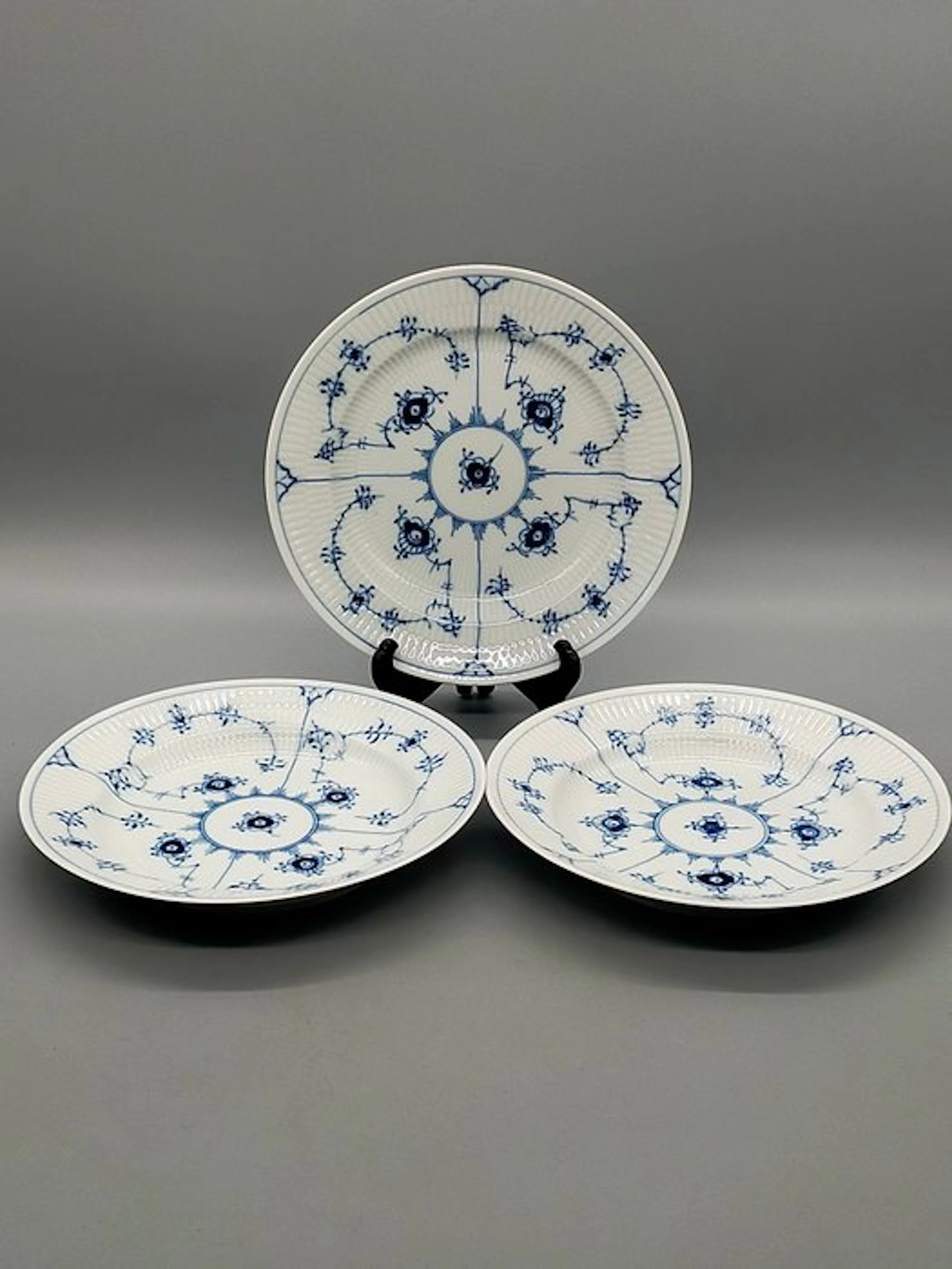Royal Copenhagen - Dinner set - Musselmalet Gerippt...