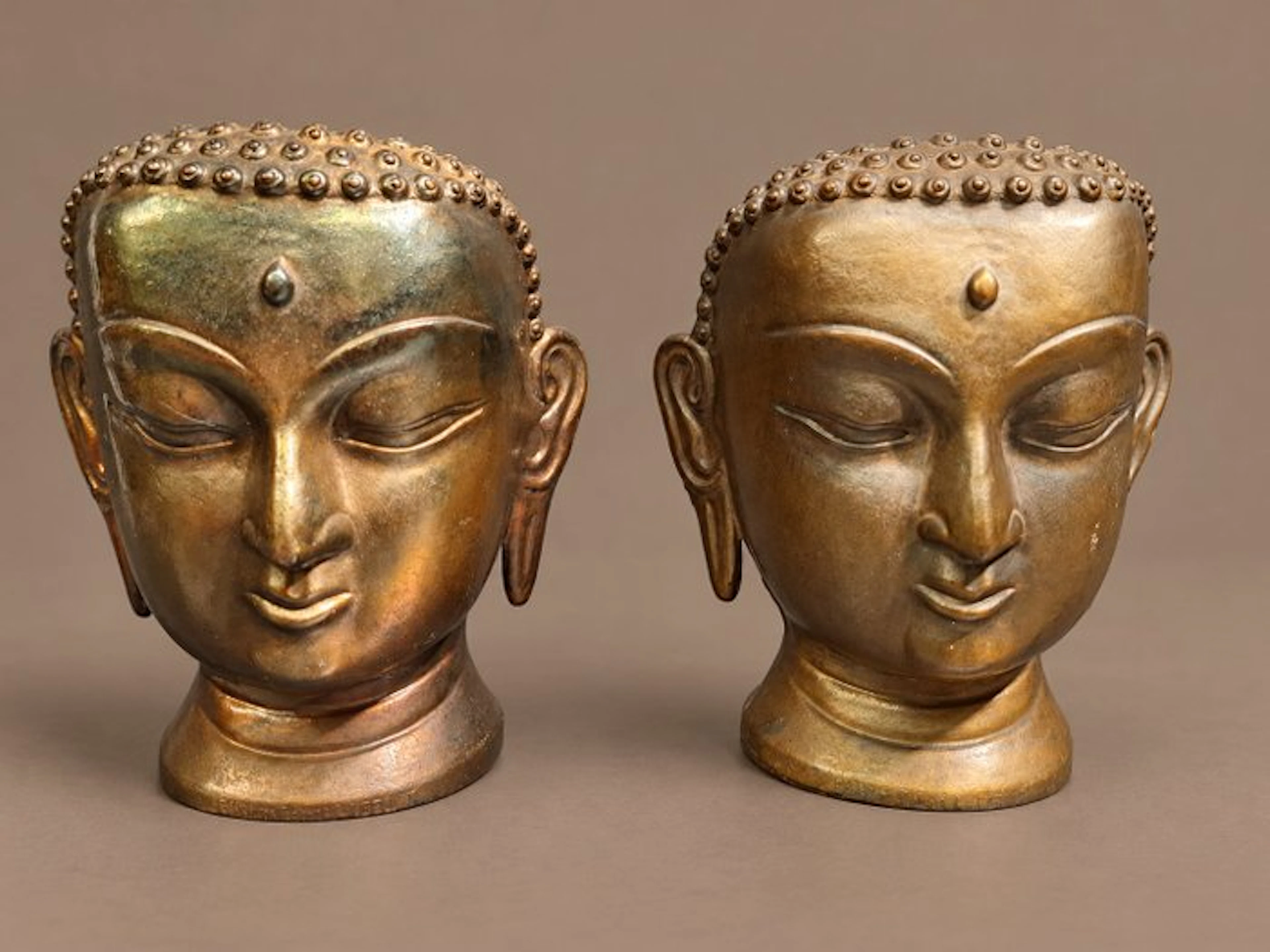 Statue, Twee Boeddha hoofden - 13 cm - Bronze