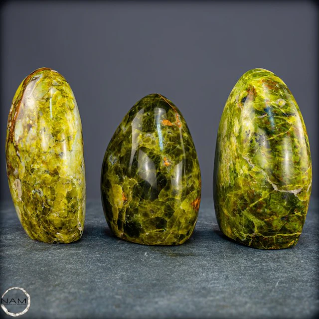 Green opal freeform set – luminous natural artworks in...