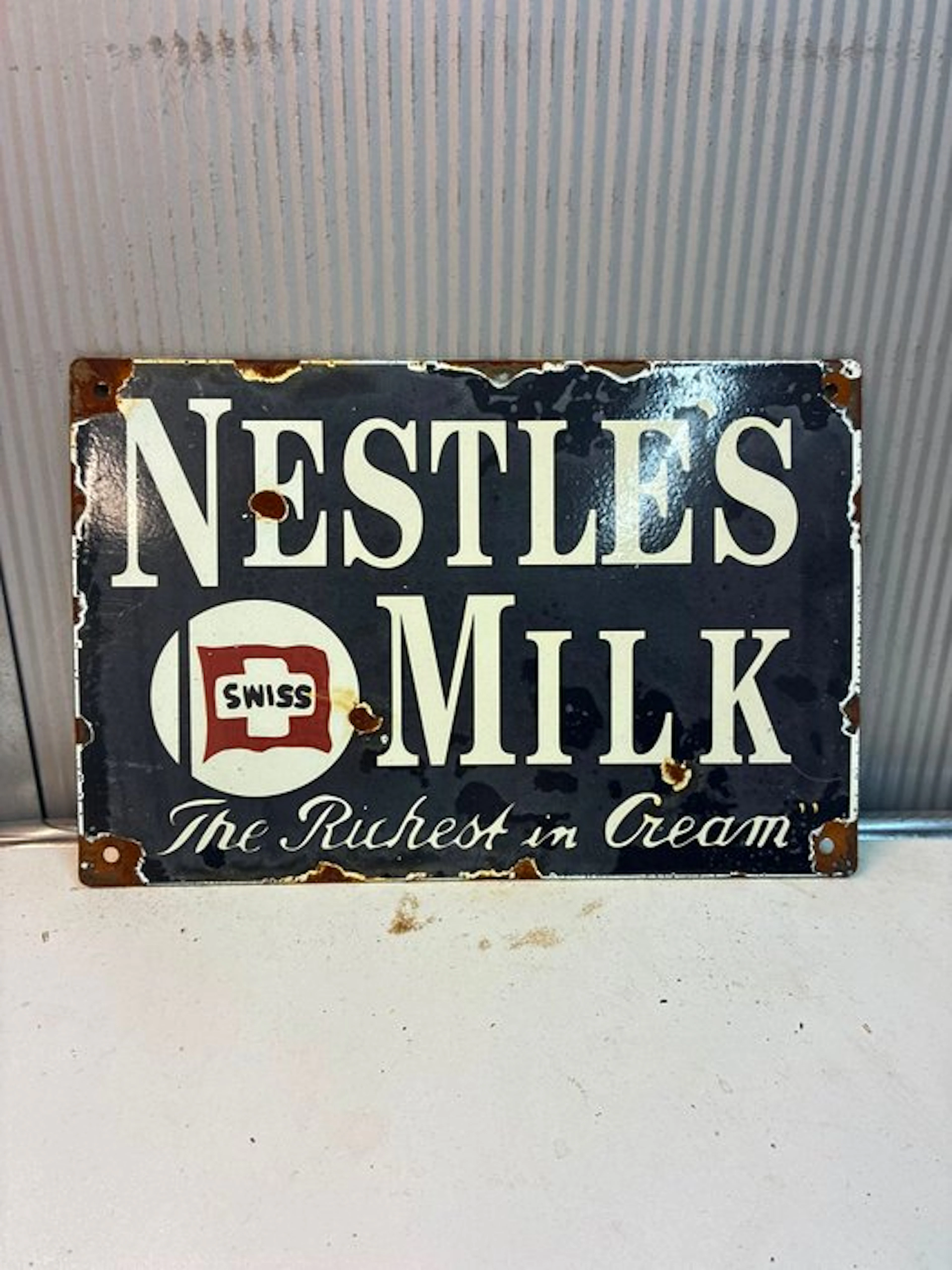 Nestlé Milk – The Richest in Cream – Emaille Reclamebord - Enamel sign - Enamel