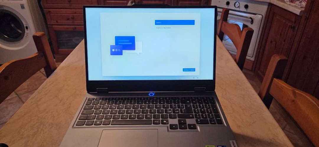 Lenovo LOQ 15IRX - Laptop