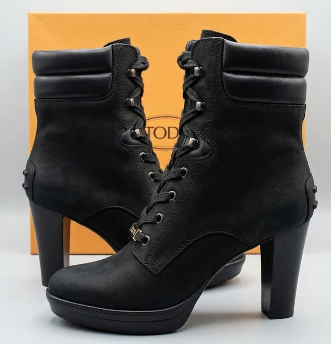 Tod's - Ankle boots - Size: EU 36