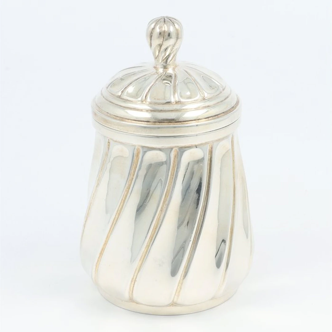 Antonino Caruso (Caruso Argenti) - Sugar pot - .800 silver