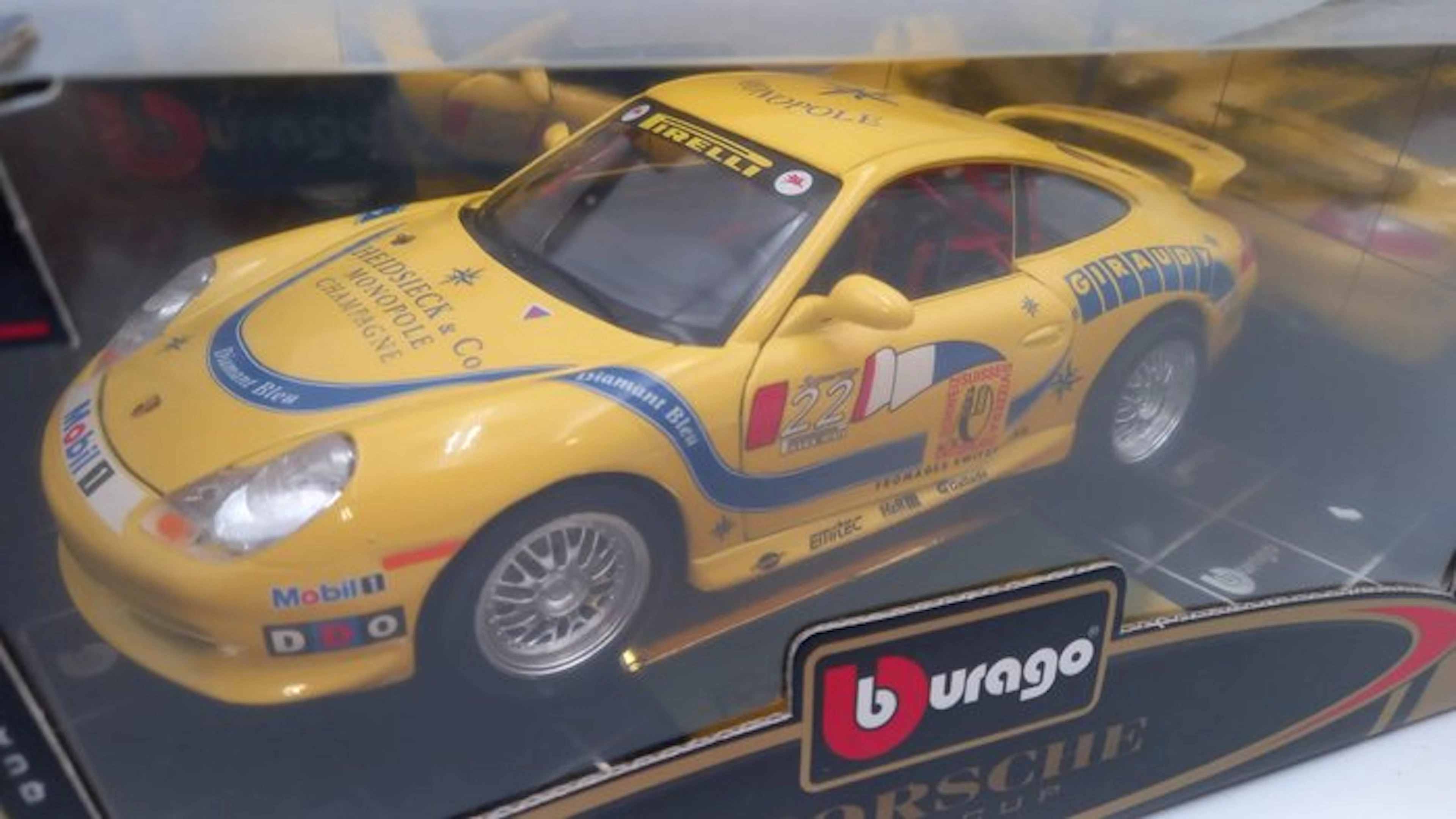 Bburago 1:18 - Model car - Porsche GT3 Cup 2002 - (cod.L27)