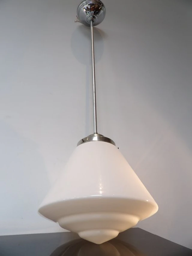 Lamp - Chrome/opaline glass