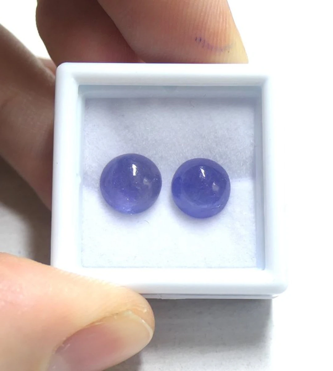 Tanzanites of 100% natural origin Cabochon- 1.13 g - (2)