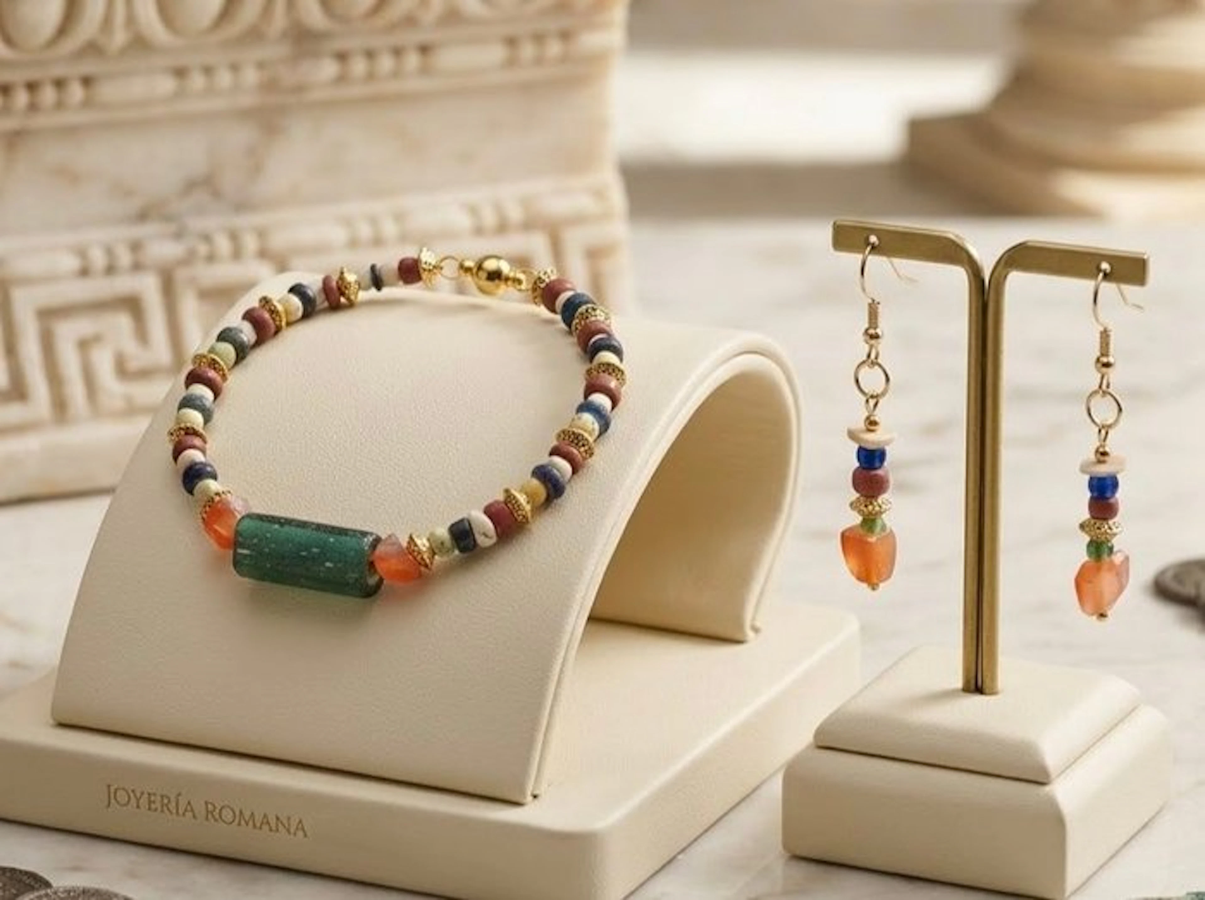 Ancient Egyptian Gold-plated 2 piece jewellery set...