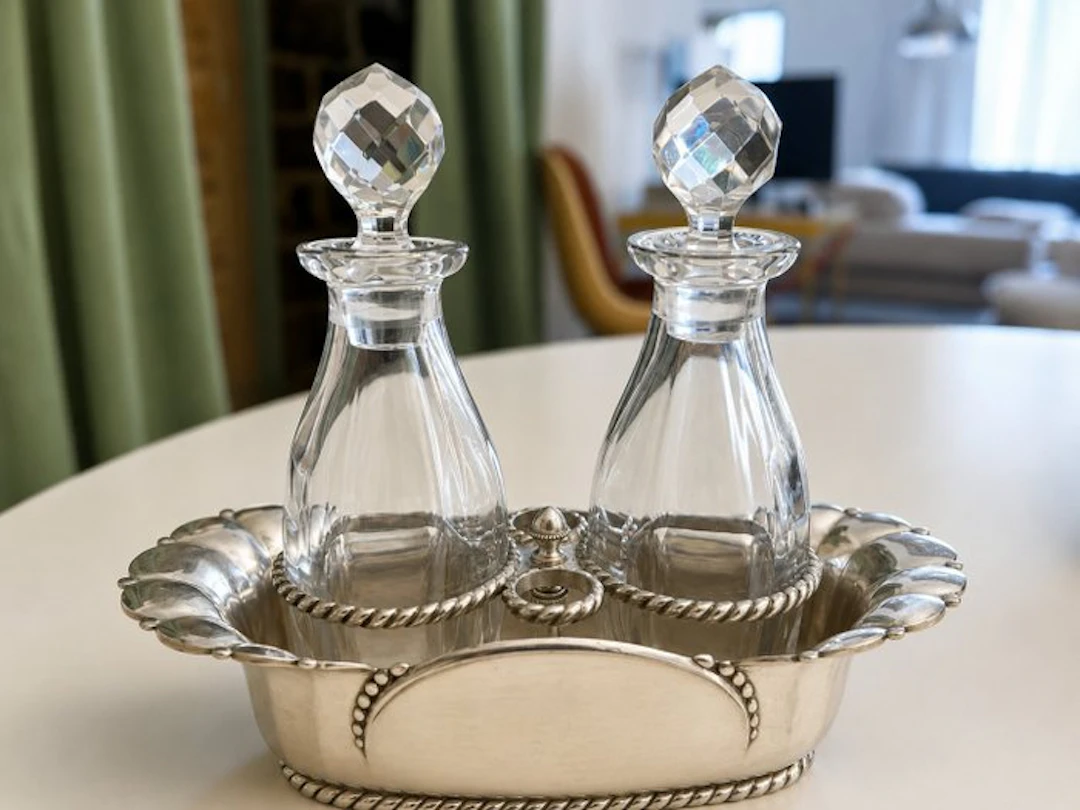 Sauce boat - .800 silver - Antique oil and vinegar cruet
