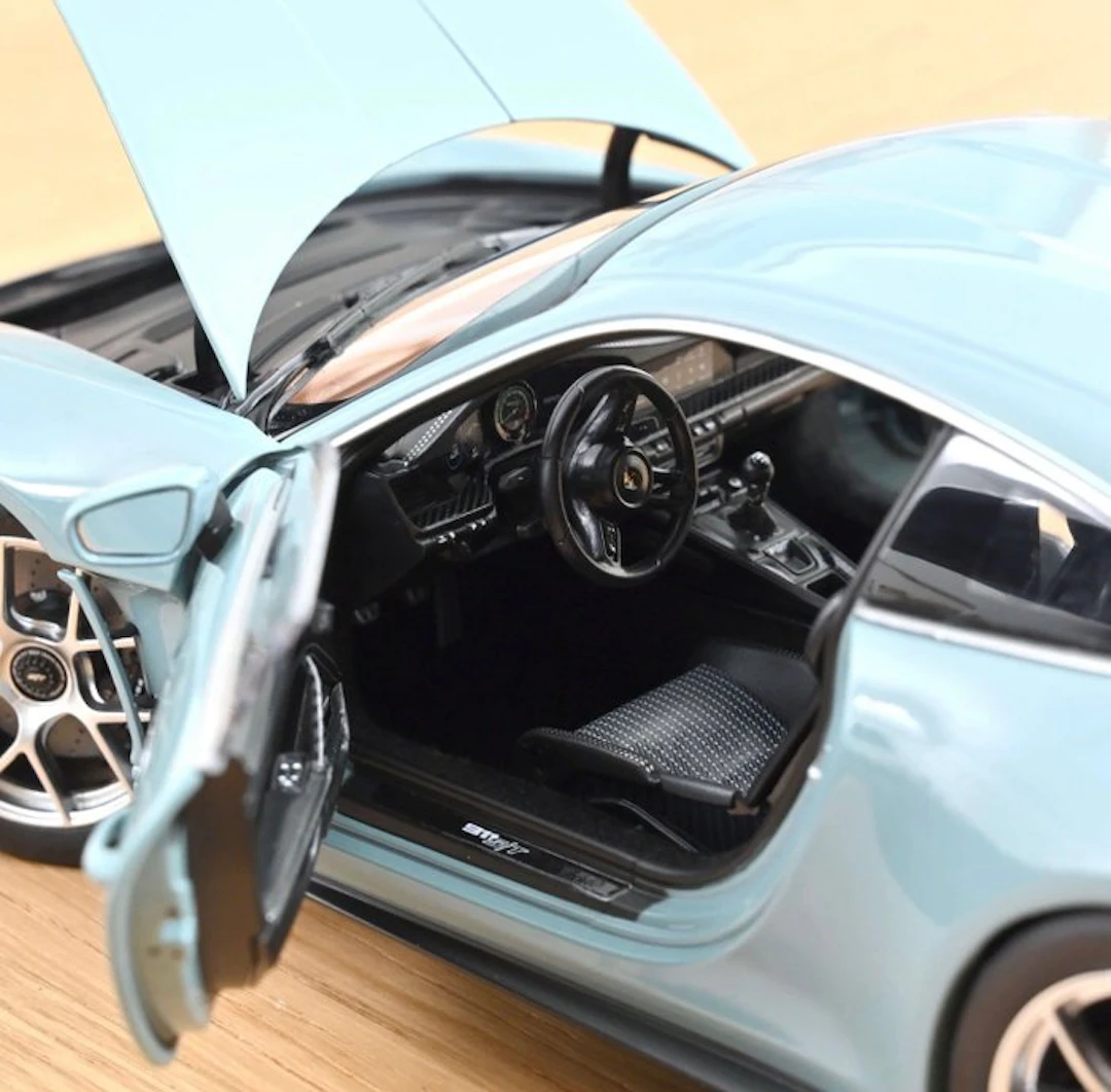 Norev 1:18 - Model car - Porsche 911 S/T 2023 Bleu Meissen 1/18