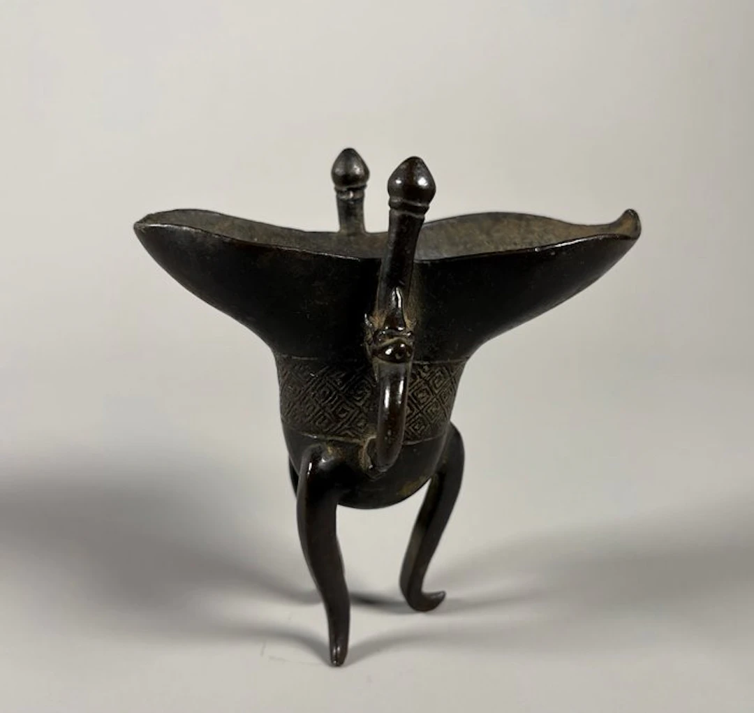 Ancient Chinese Bronze Tripod cup "Jue" - 12.5 cm