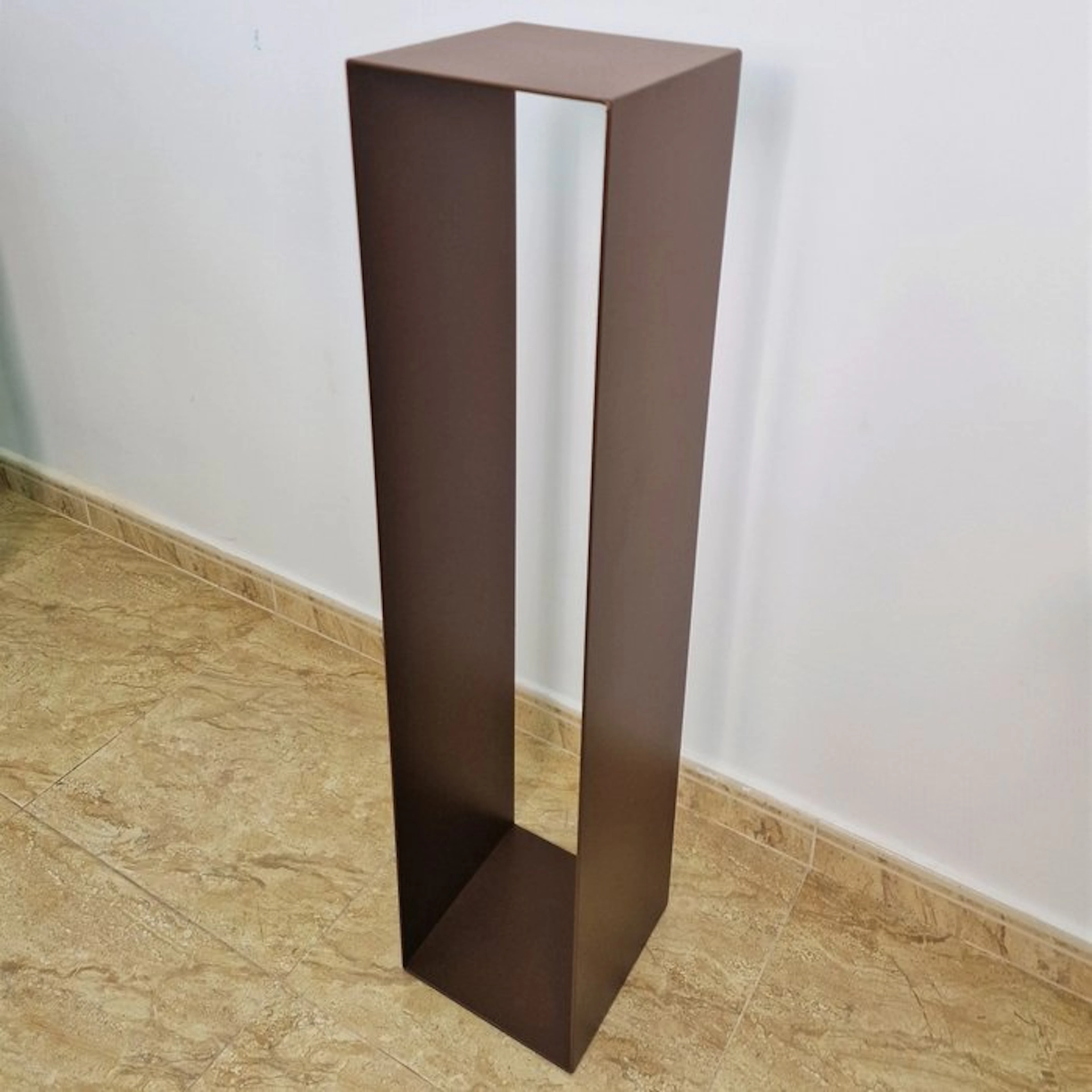 JS Design - Console table - Rustic pedestal - Steel