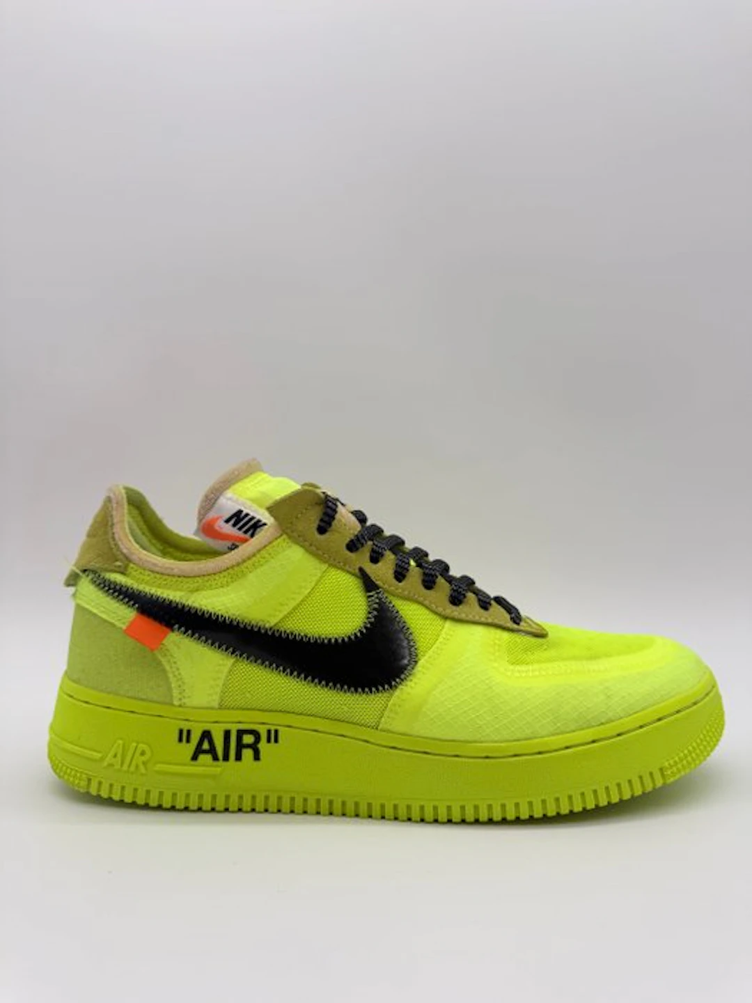 Nike - Nike Air Force 1 Off-White Volt - Sneakers - Size: EU 42.5