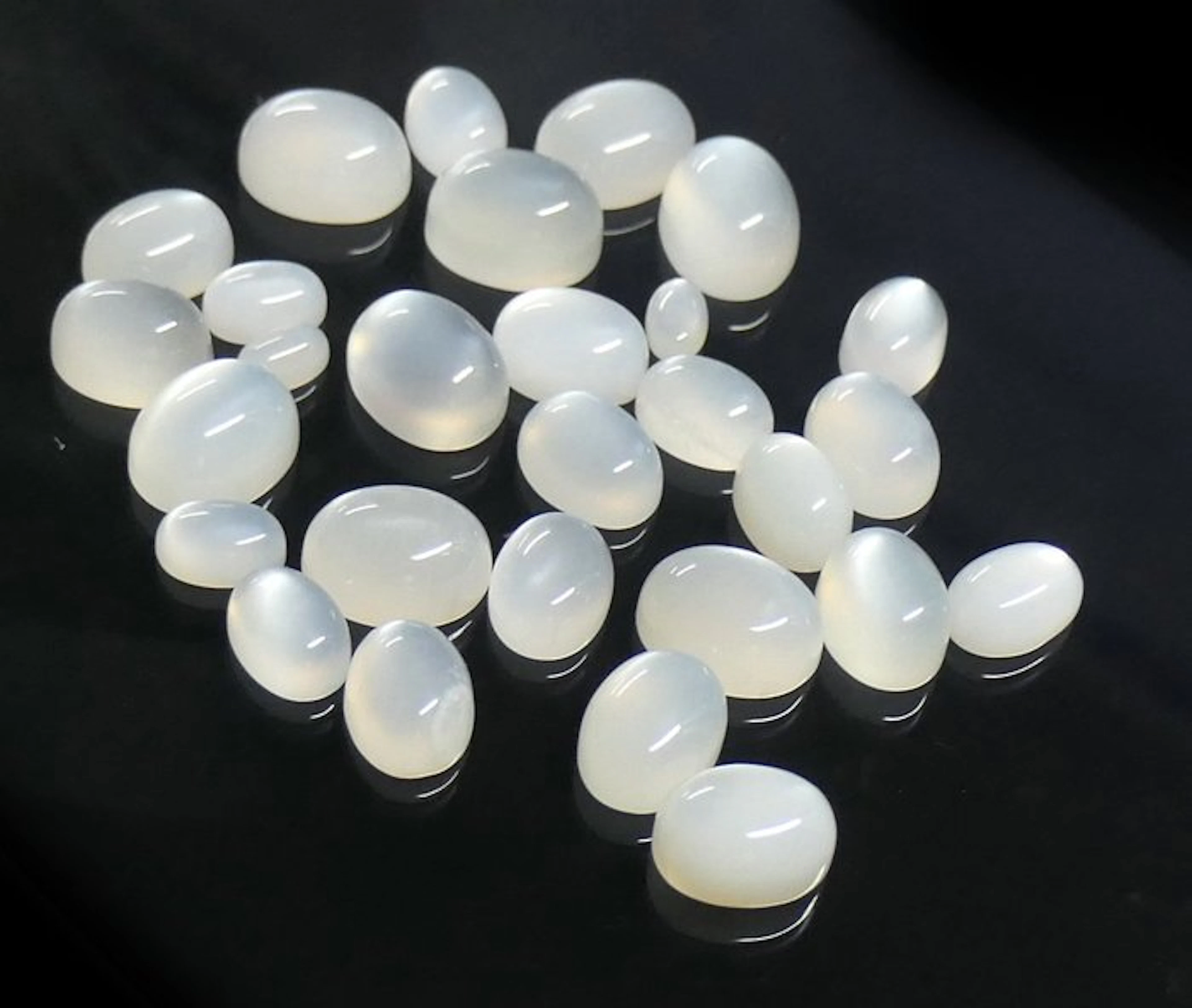 Lot of 100% natural Moonstones Cabochon- 8.67 g - (27)