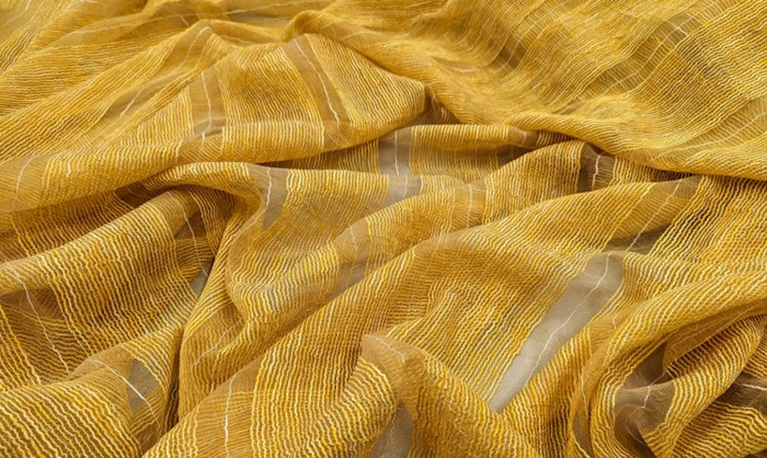 Particolare tendaggio "peel" curtain by Cavelli 570 x 300...