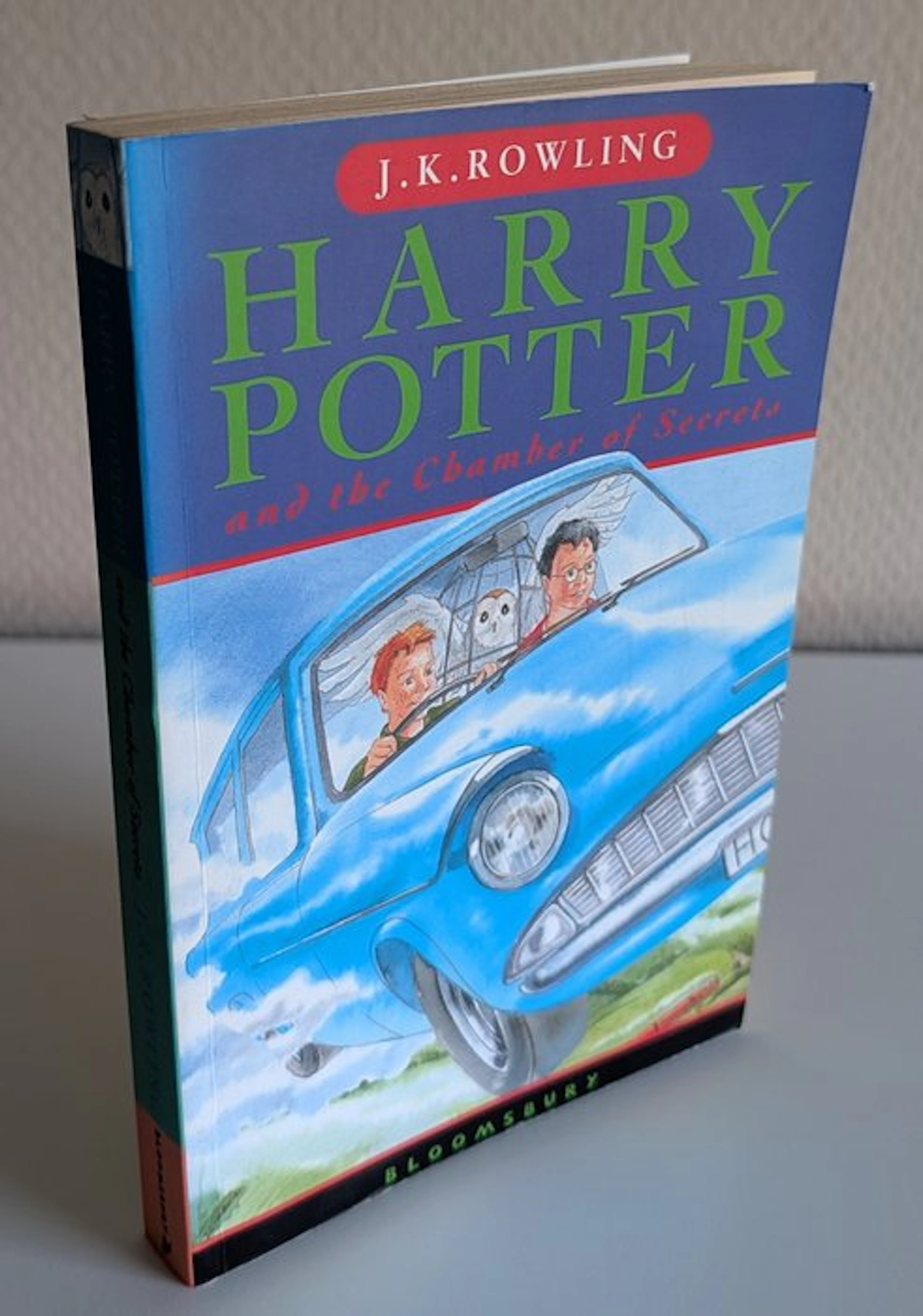 J.K. Rowling - Harry Potter and the Chamber of Secrets...