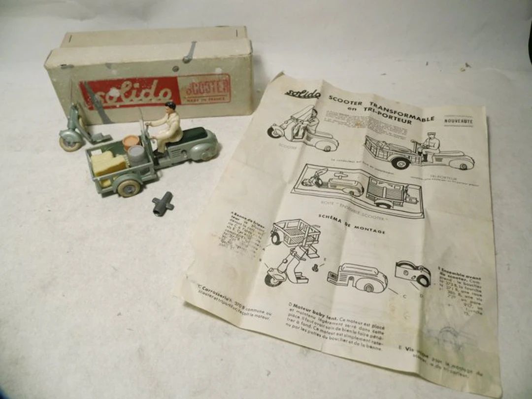 Solido 1:32 - Model motorcycle - Solido Lambretta scooter...