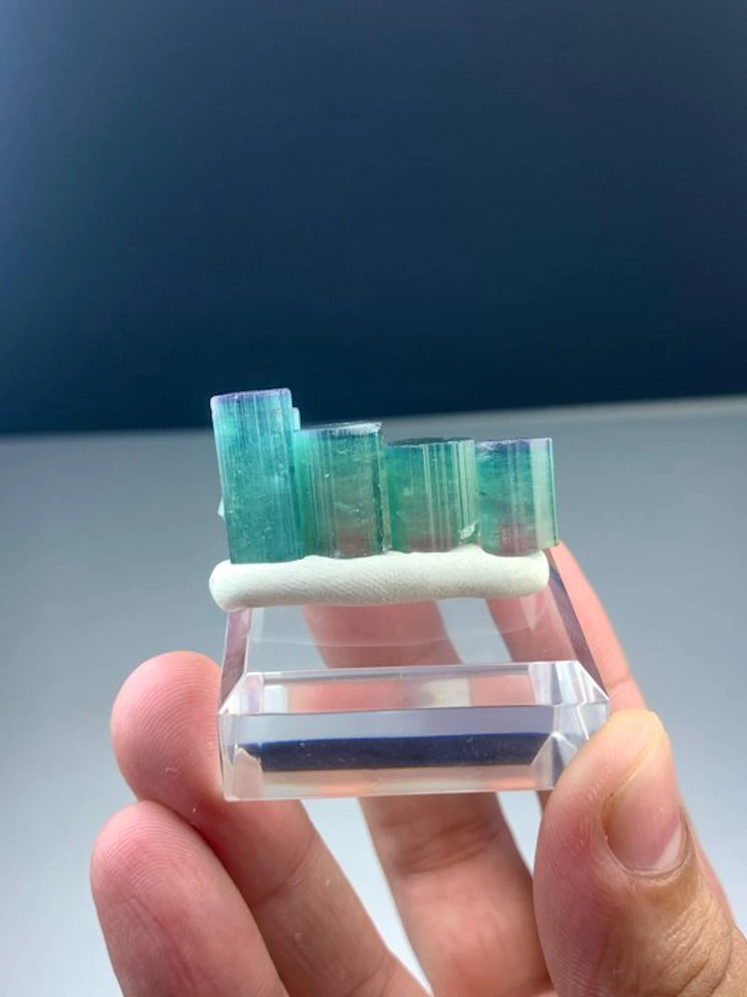 Bicolour tourmaline Crystals - Height: 18 mm - Width: 7 mm- 11 g - (1)