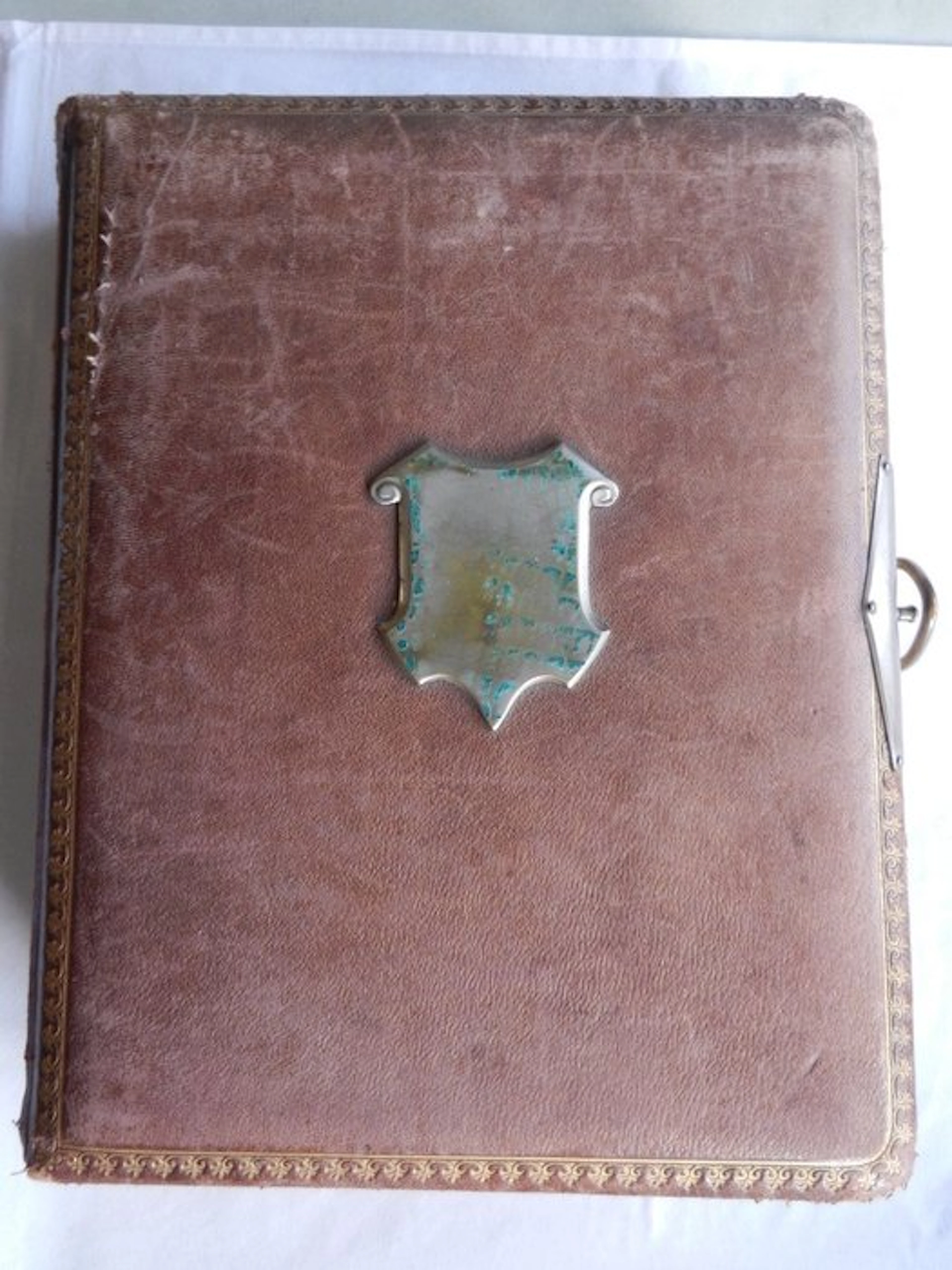 Photo album - In leer gebonden Album met kabinet en carte...