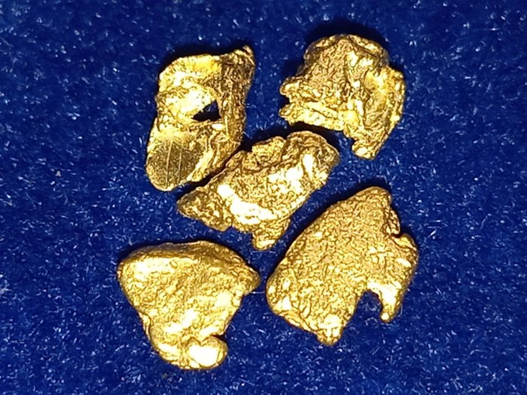 IN TIMES OF CRISIS BUY NOW Gold Nuggets - Yukon/Canada Nuggets- 0.5 g