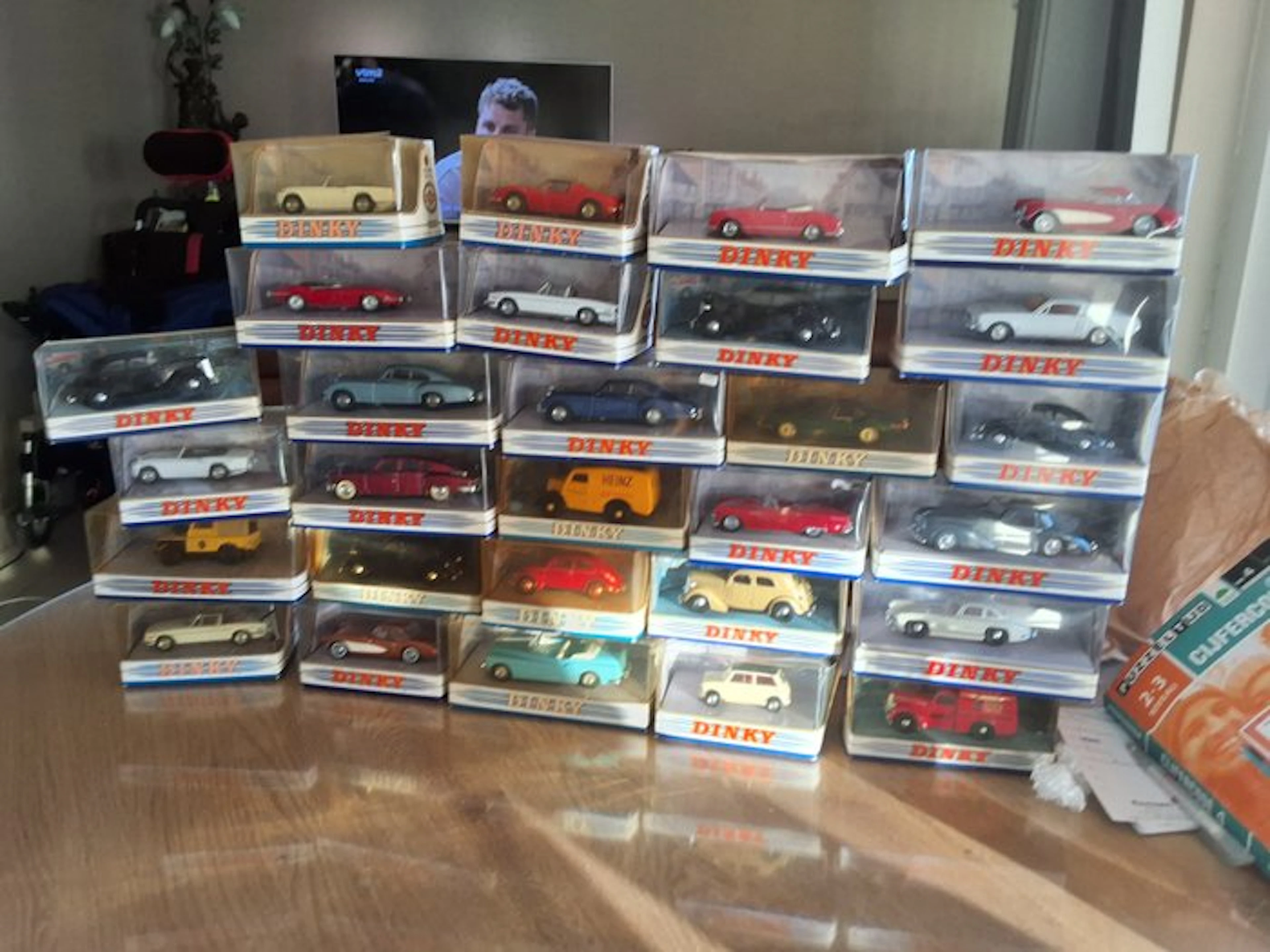 Dinky 1:43 - Model car (28) - Diverse klassieke auto's (o.a