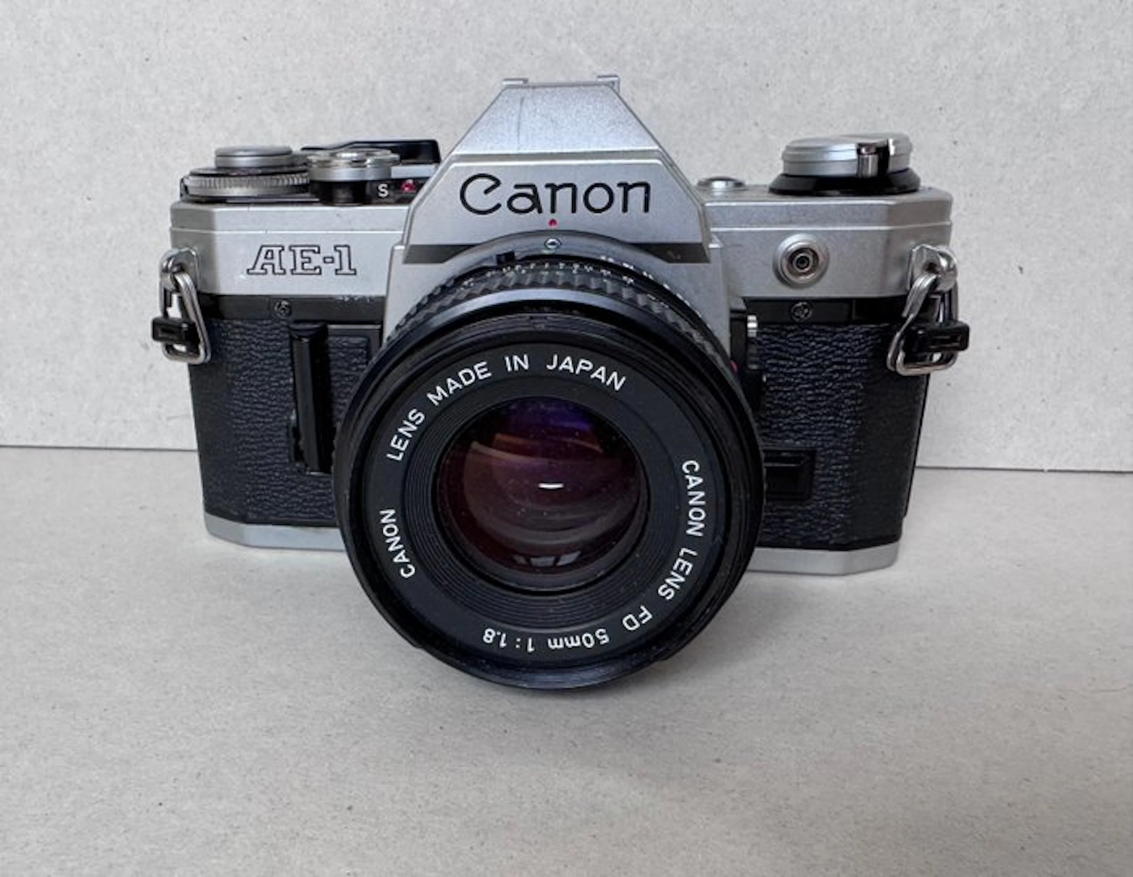 Canon AE-1 + FD 1,8/50mm | Single lens reflex camera (SLR)
