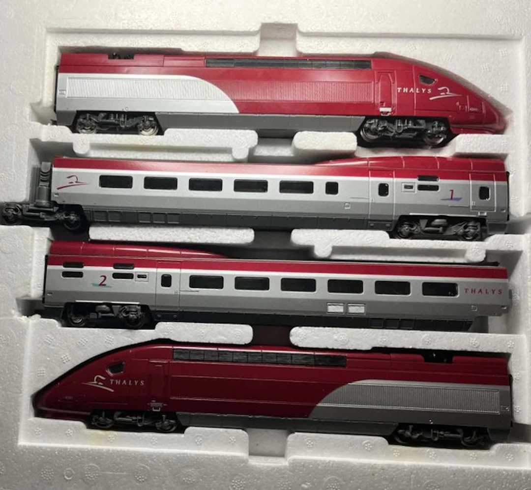 Mehano H0 - T673 & T678 - Train unit (2) - Includes intermediate cars