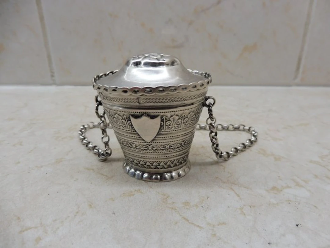 Lodderein box - .833 silver